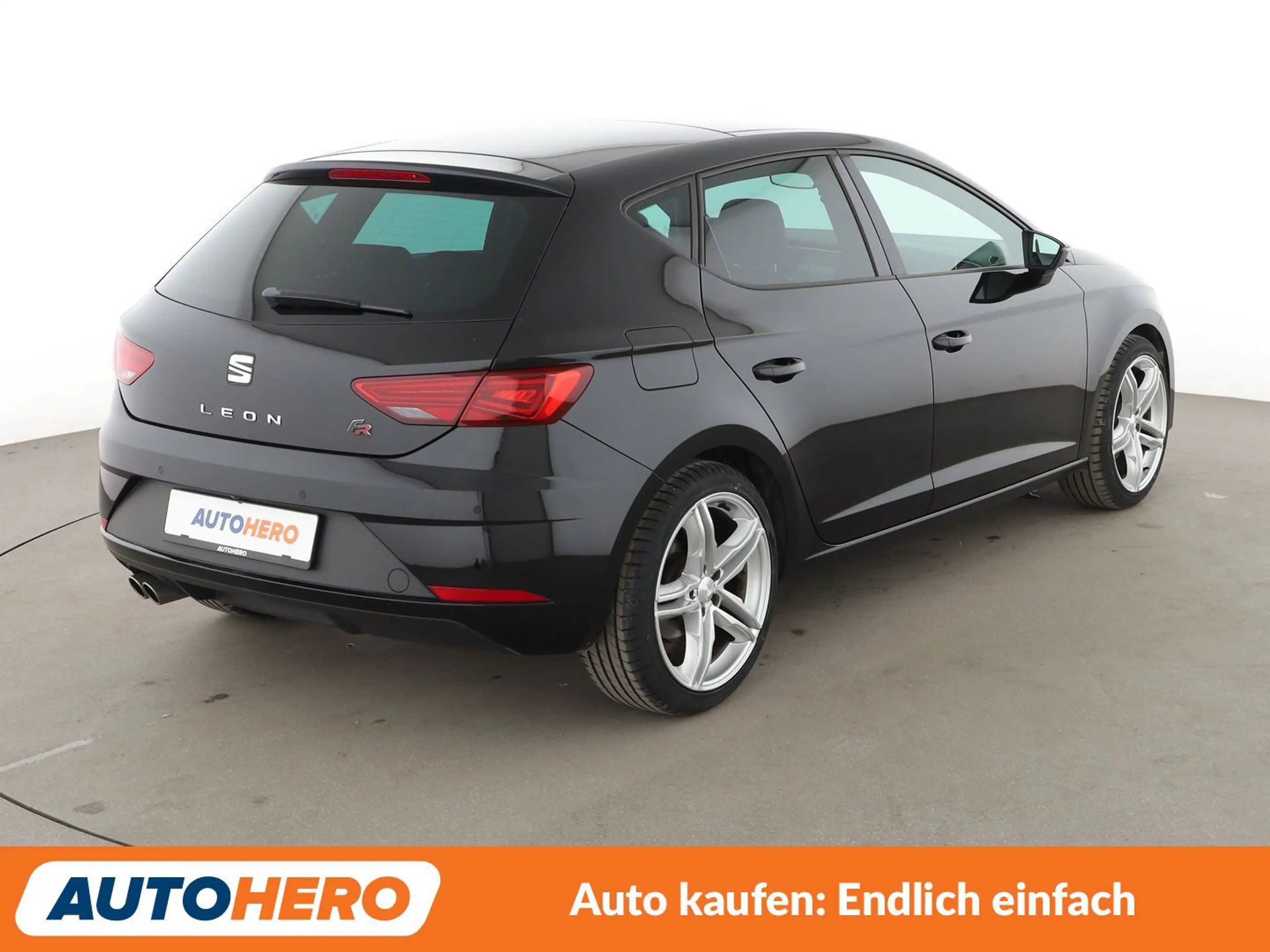 SEAT Leon 1.5 TSI ACT FR*NAVI*ACC*CAM* — photo 6
