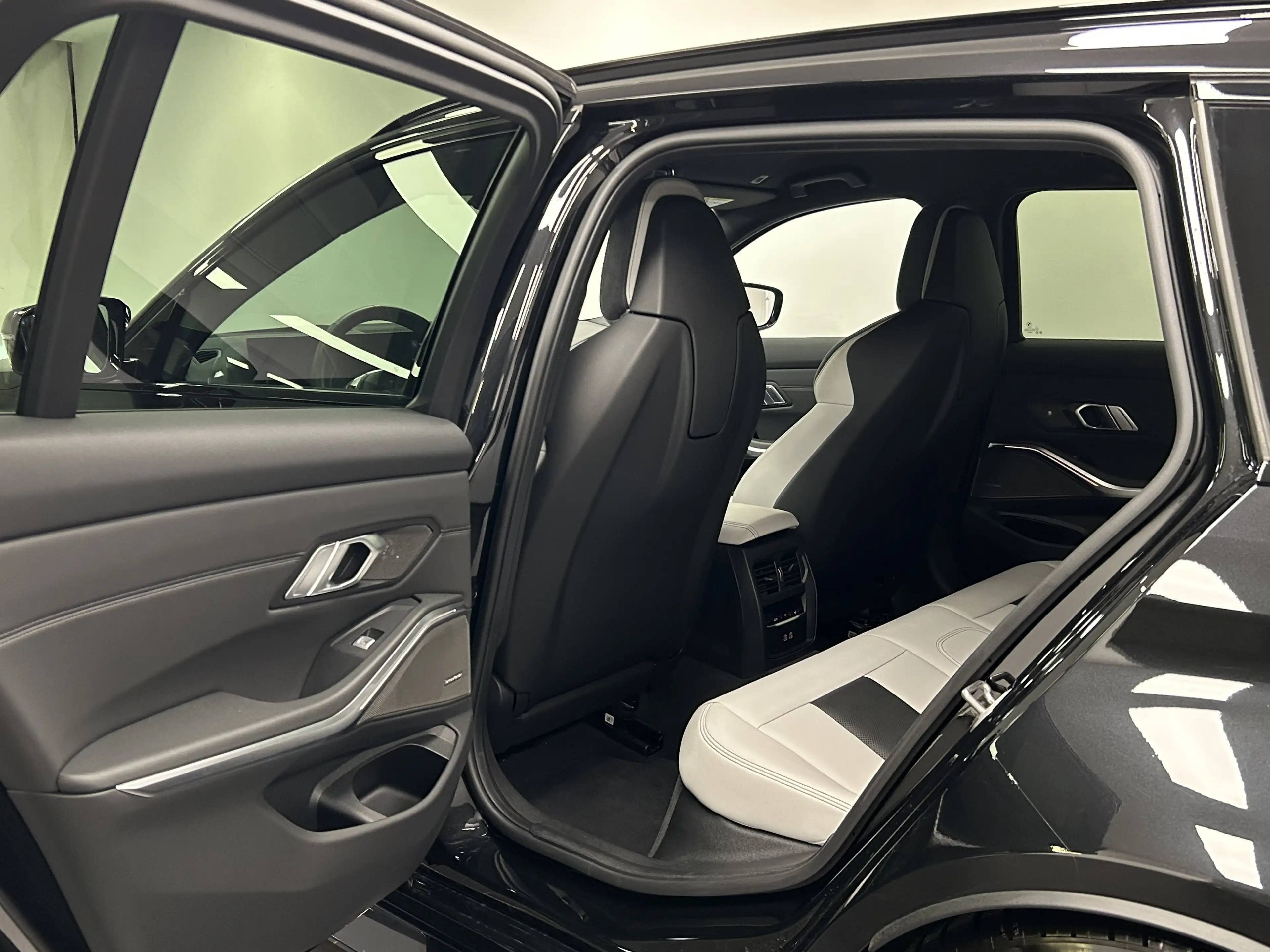 BMW M3 Touring xDrive Competition M M Drivers P. — photo 15
