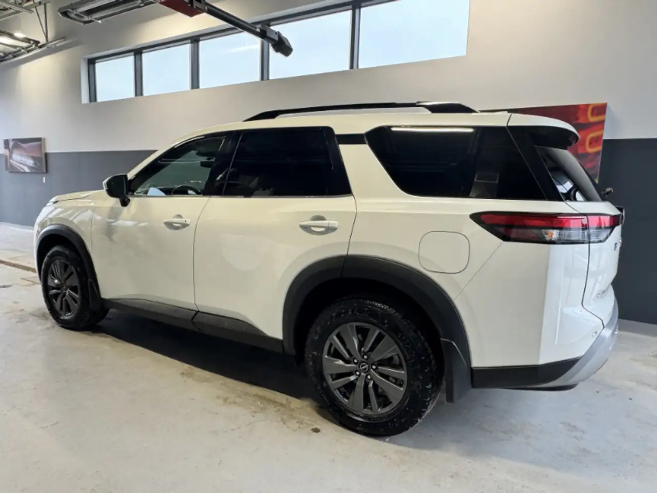 Nissan Pathfinder снимка Nissan Pathfinder
