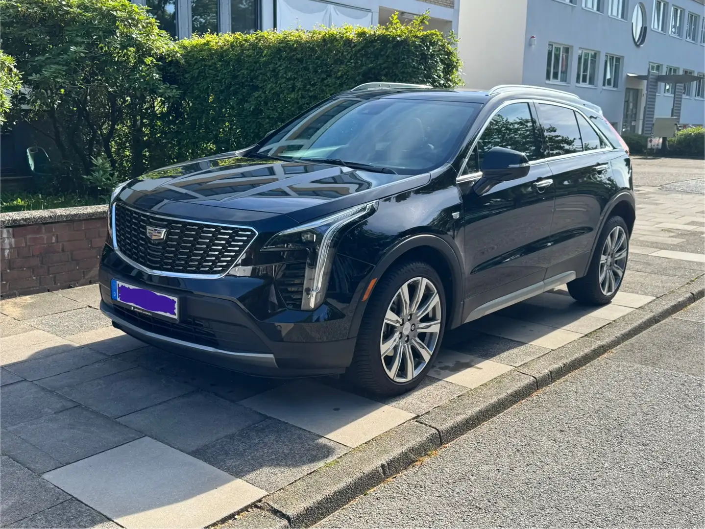 Cadillac XT4 350T AWD Premium Luxury Чёрный - 2