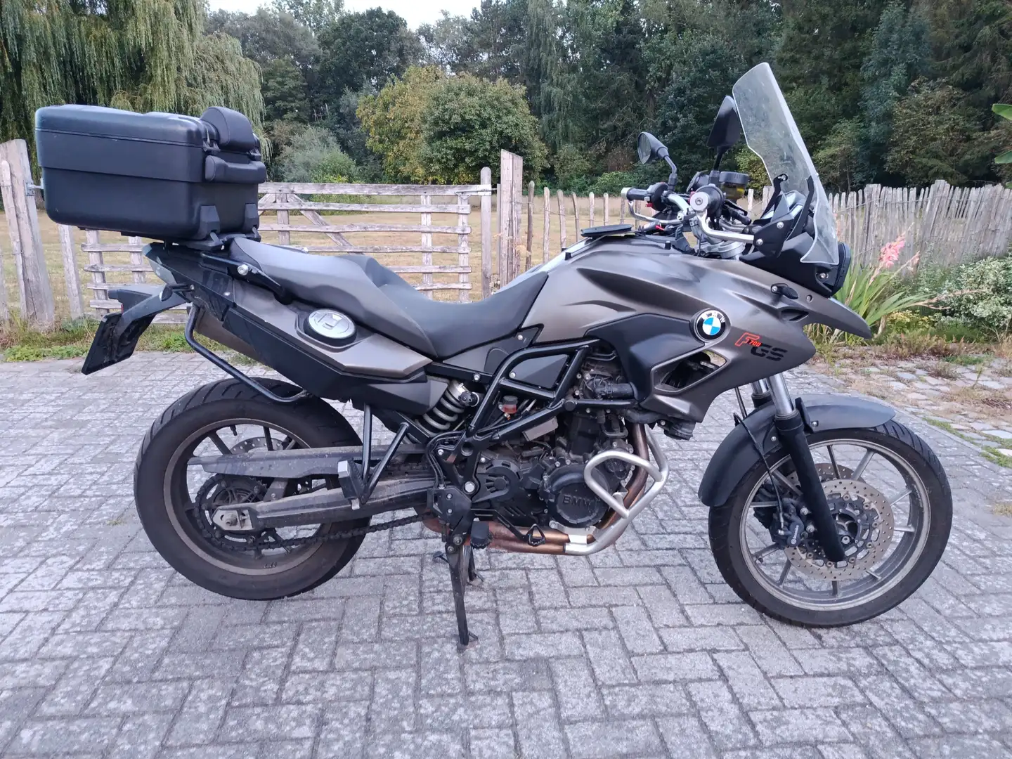 BMW F 700 GS met topkoffer Grau - 1
