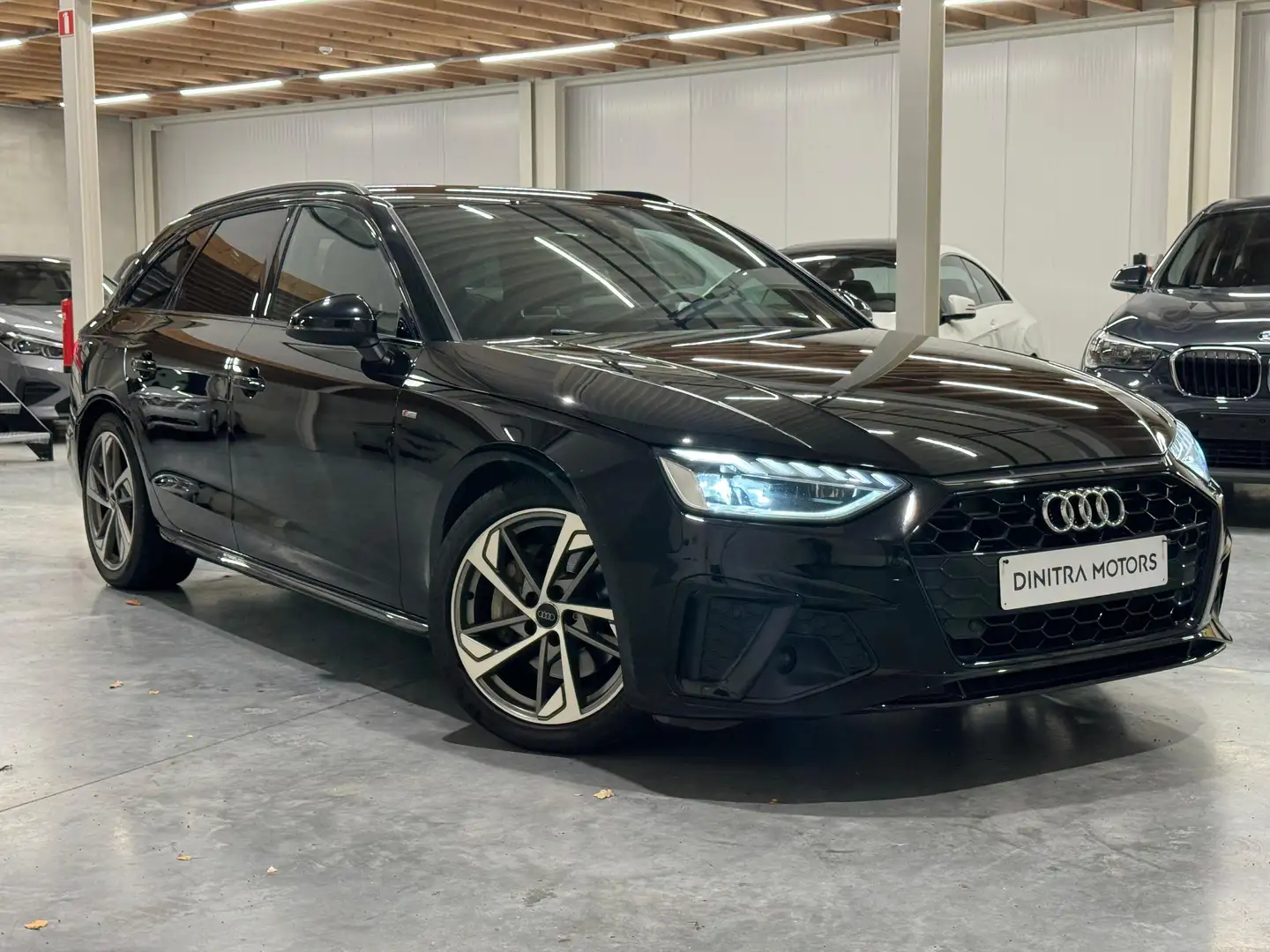 Audi A4 A4 40TDI Sline-Matrix/ACC/Carplay/Zetelvw/Luchtver Noir - 1