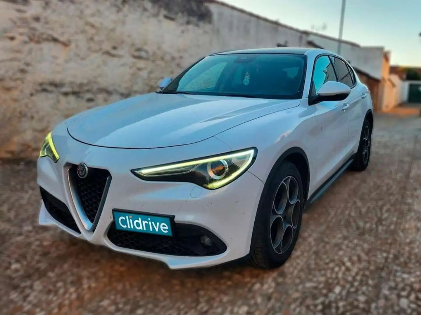 Alfa Romeo Stelvio 2.2 Diésel 140kW (190CV) Super RWD Blanco - 2