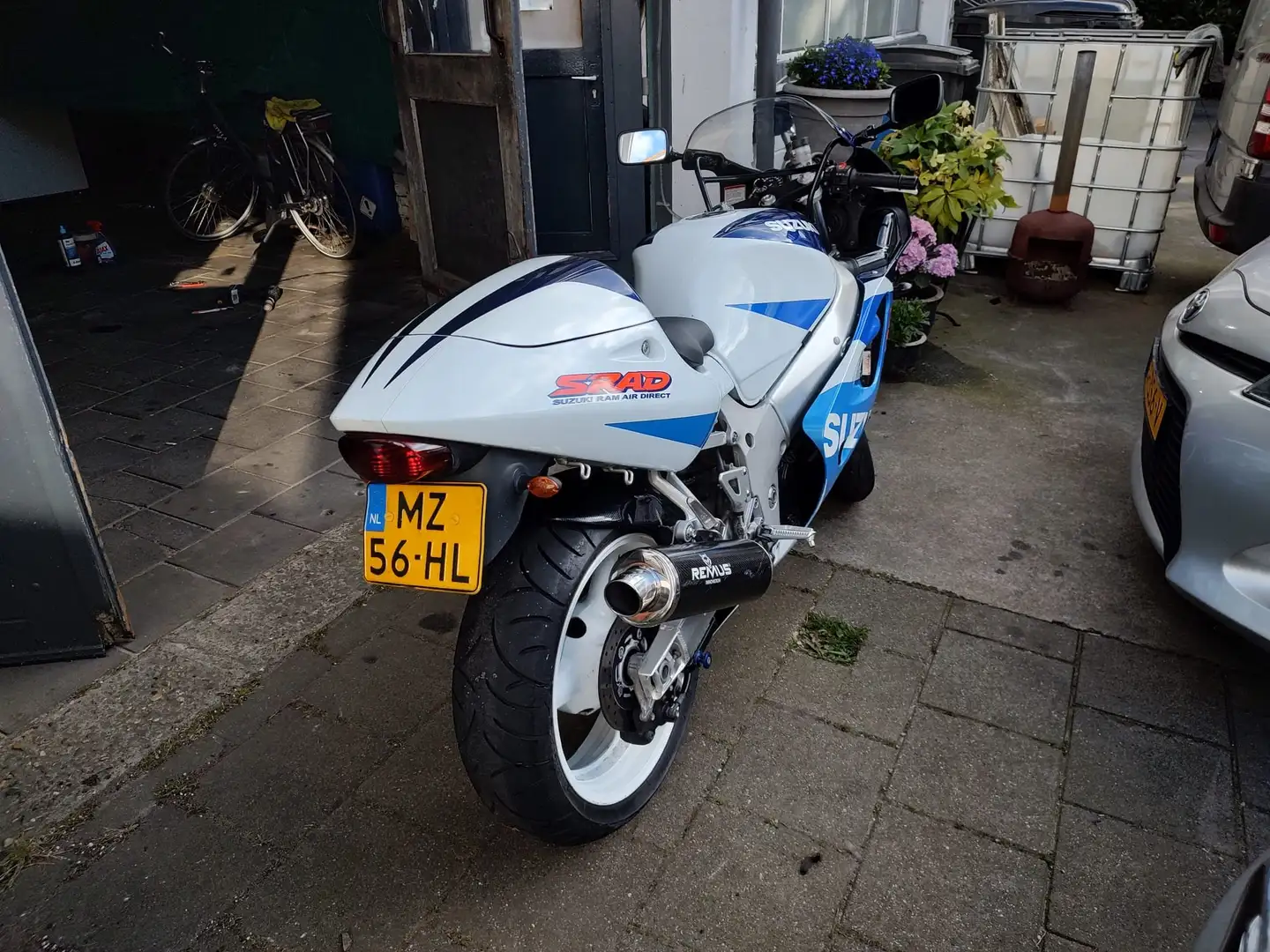 Suzuki GSX-R 600 SRAD Wit - 2