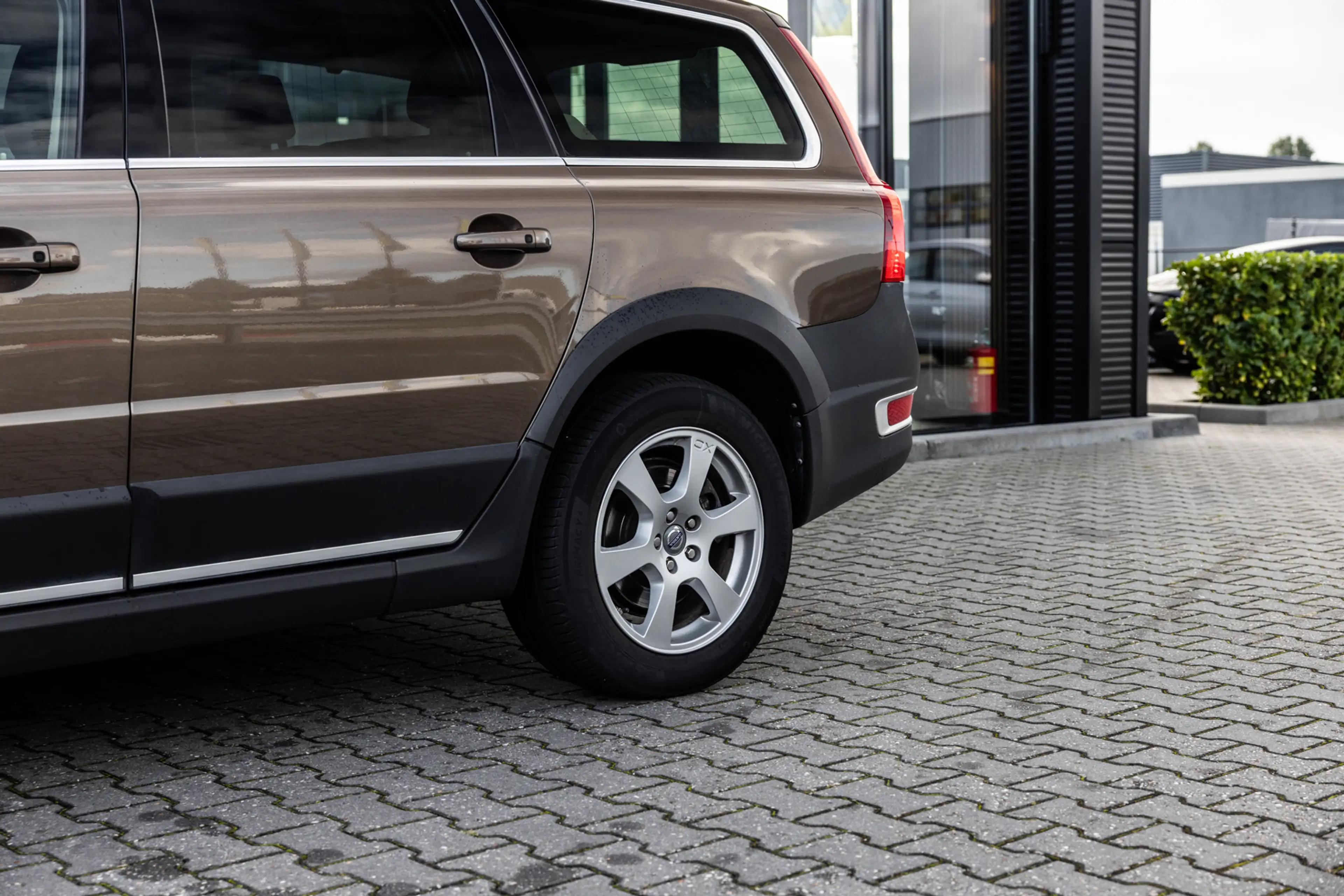 Volvo XC70 3.2 AWD, 243 PK, Schuifdak, Memory, Trekhaak, BLIS — photo 5
