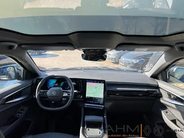 Renault Rafale view 13