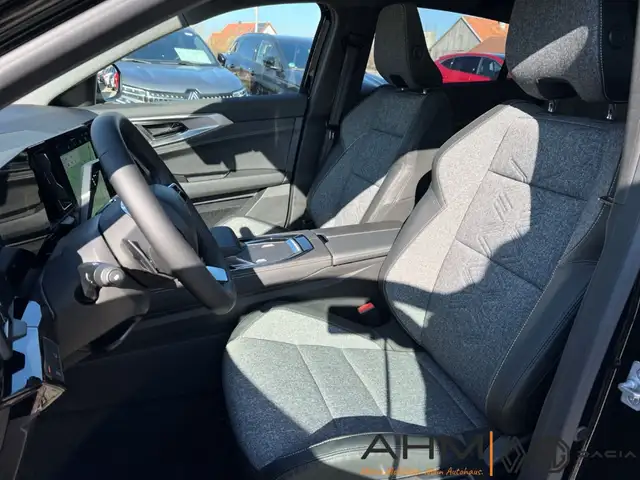Renault Rafale view 11