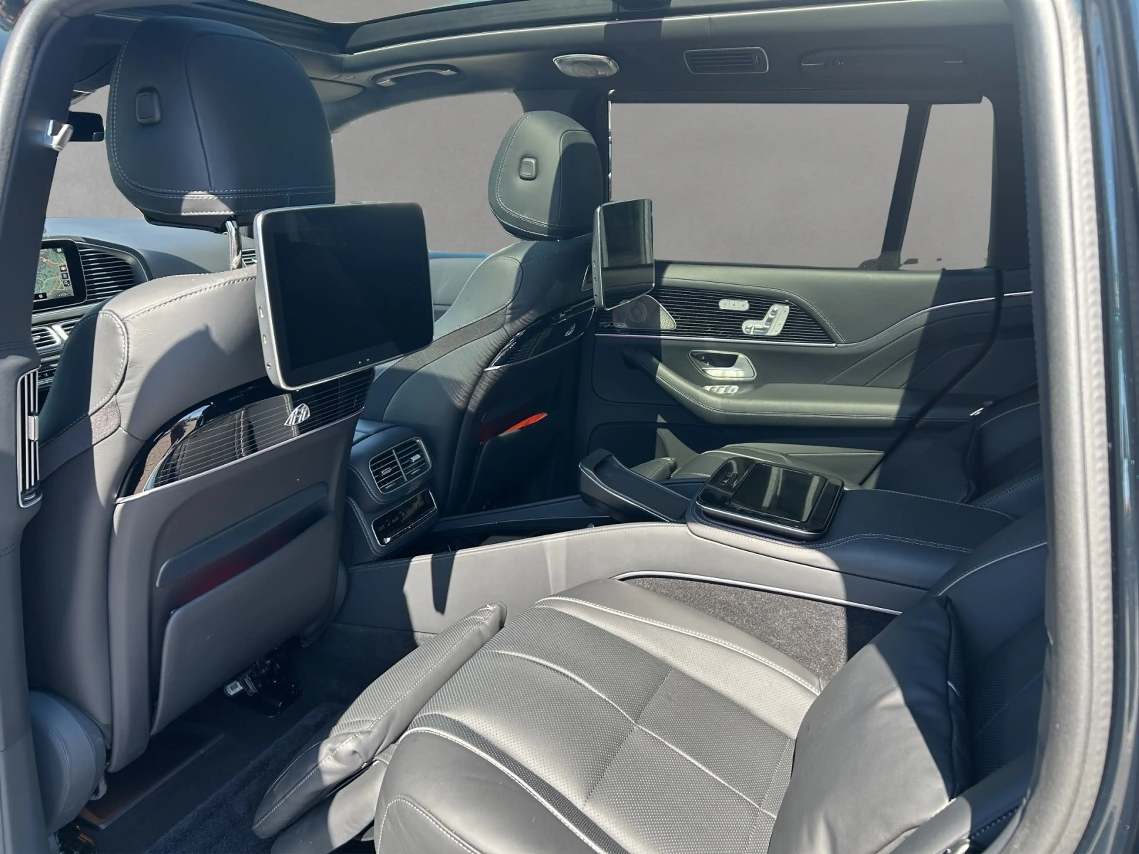 Mercedes-Benz GLS 600 Mercedes-Benz GLS 600 Maybach VOLL! First Class — photo 8