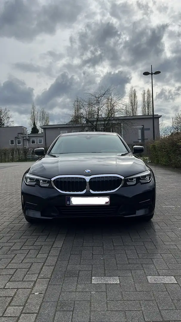 BMW 318 318i performence Noir - 1