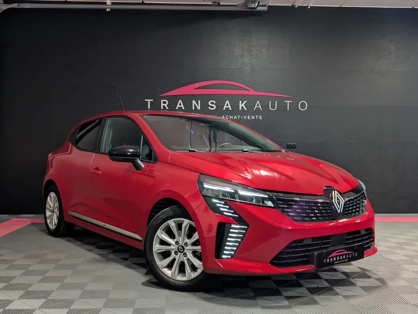 Renault Clio 1.0 TCe Evolution X-Tronic GPF Garantie Rouge - 1