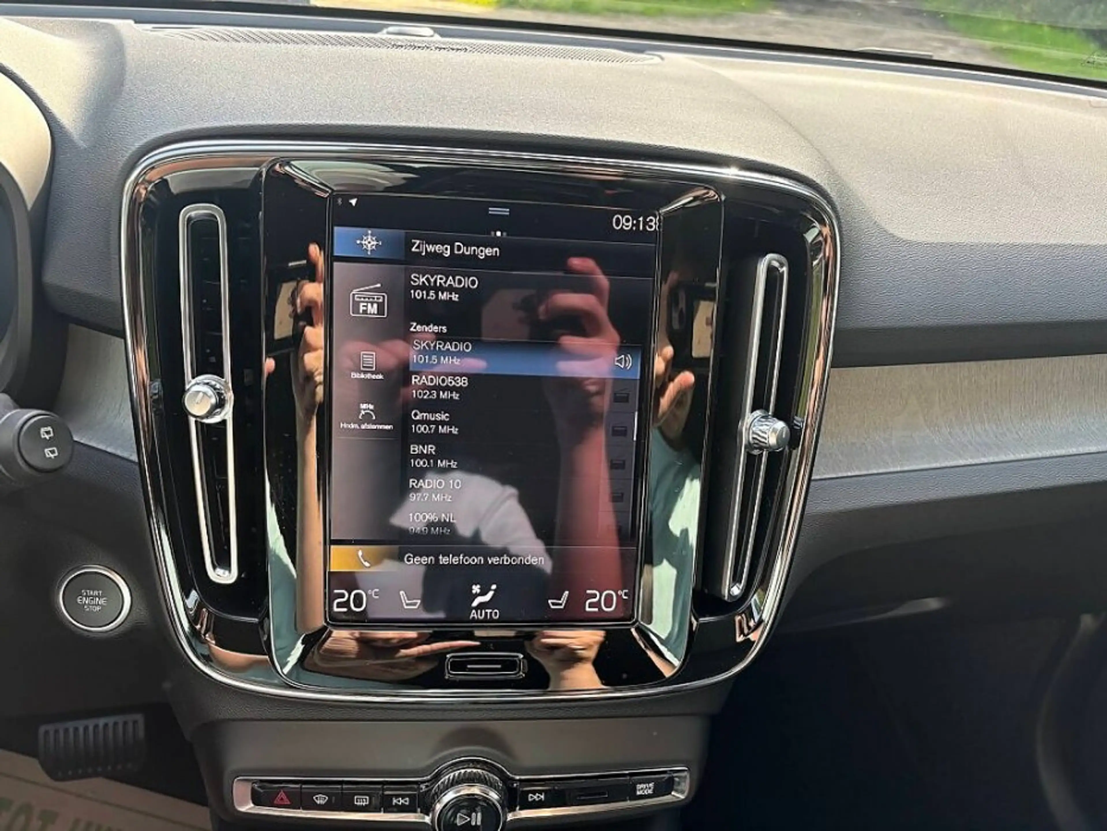 Volvo XC40 1.5 T4 Recharge Inscription Ecc,leer,navi,lmv,dakr — photo 12