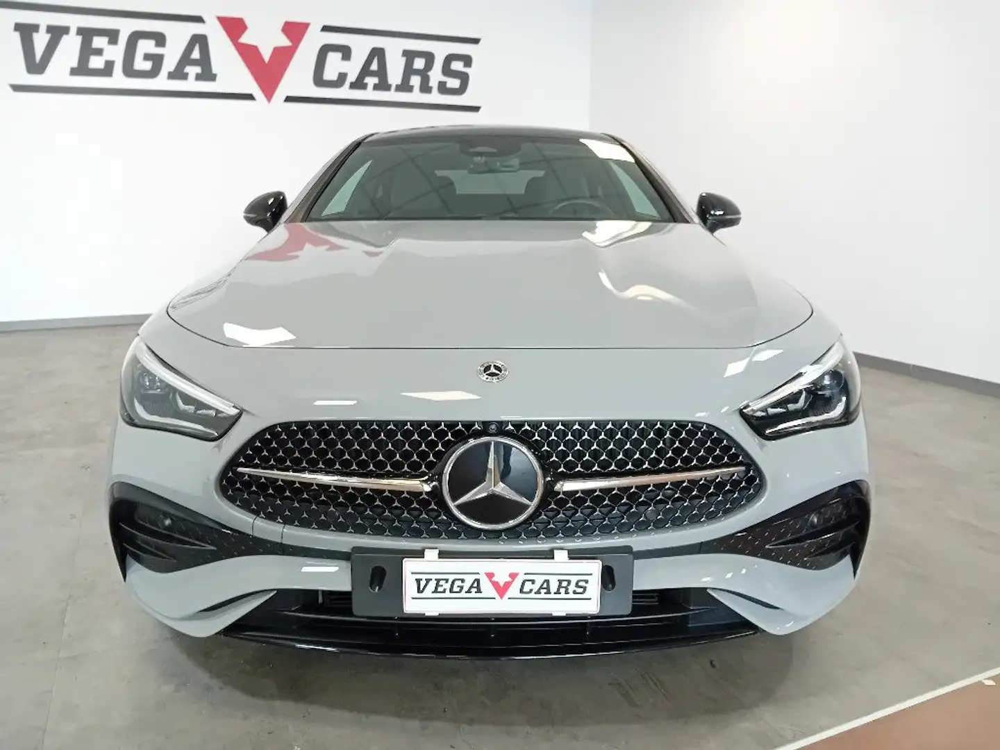 Mercedes-Benz CLE 220 d Coupé AMG Line Premium Plus Gris - 2