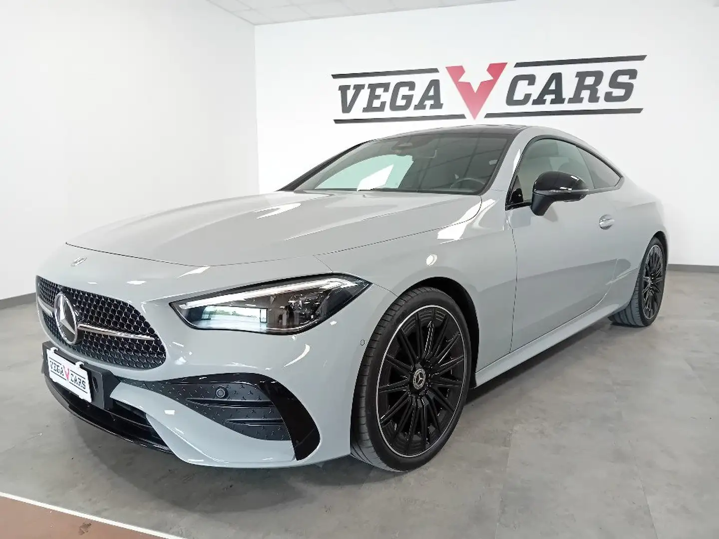 Mercedes-Benz CLE 220 d Coupé AMG Line Premium Plus Gris - 1
