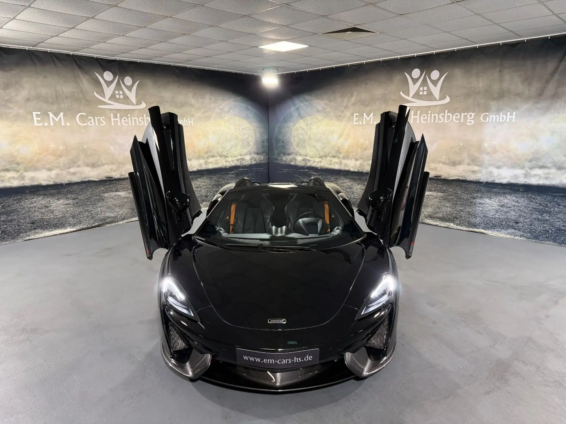 맥라렌 570S 570 Sport Spider 2019 검정 사진 3