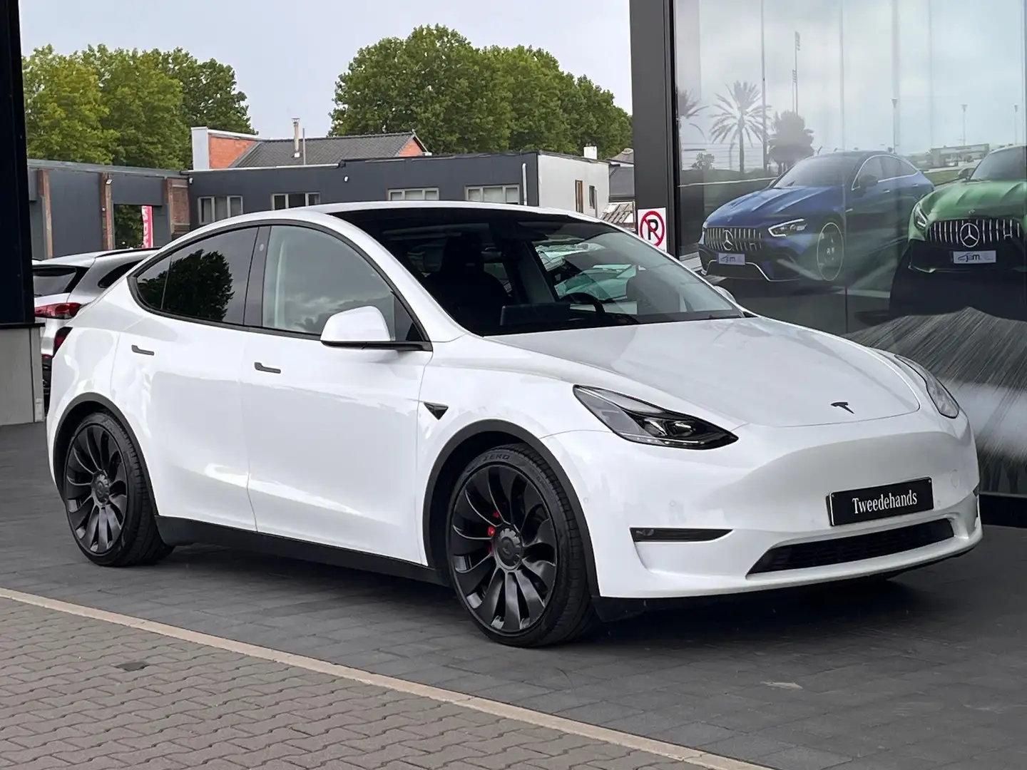 Tesla Model Y Long Range Dual Motor AWD Blanc - 2