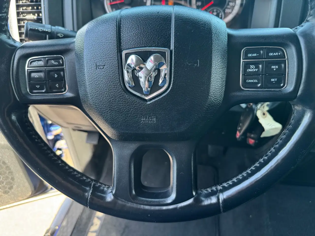 RAM 1500 снимка RAM 1500