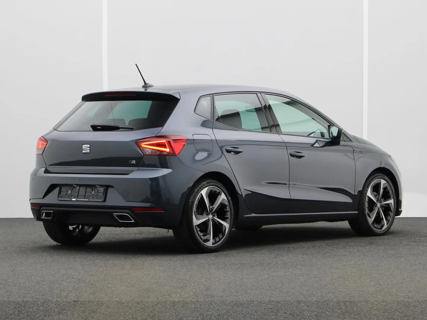 SEAT Ibiza FR 1.0 TSI 95 PK Gris - 2