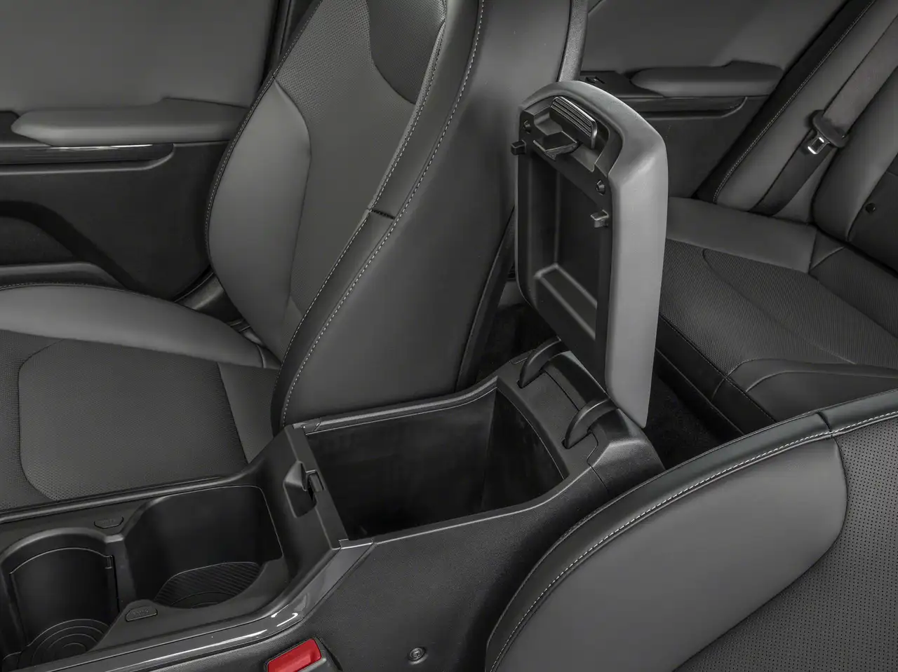 Kia K4 снимка Kia K4