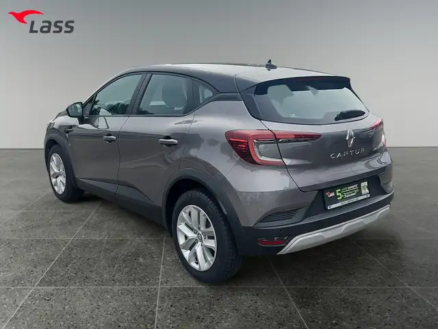 Renault Captur view 4