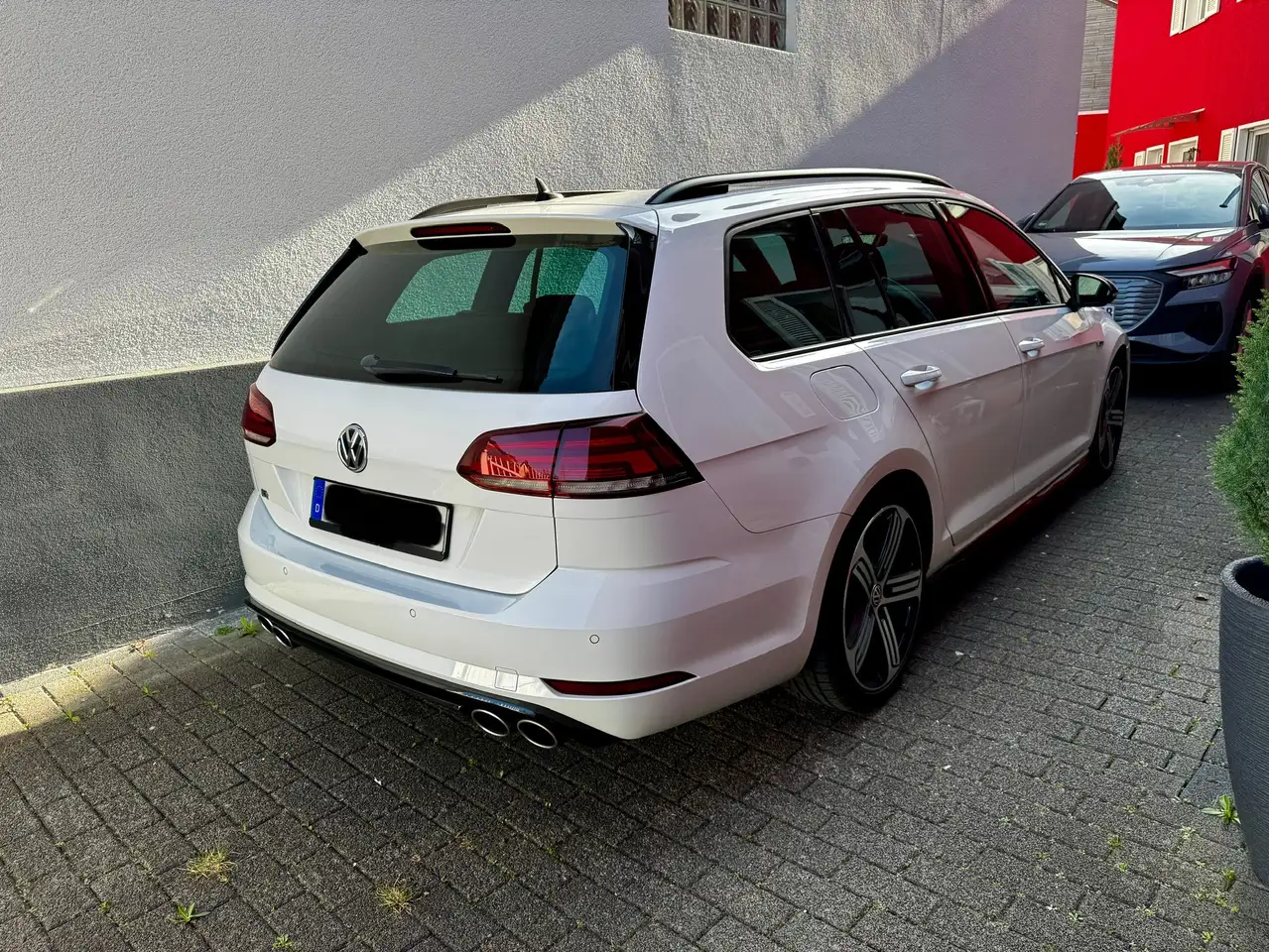 Volkswagen Golf R