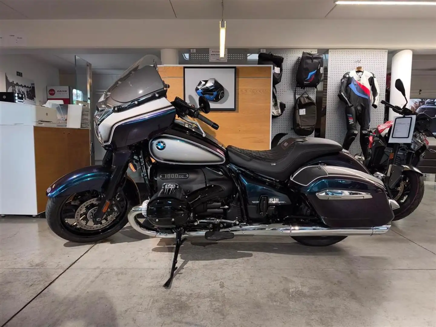 BMW R 18 B 0 Mauve - 1