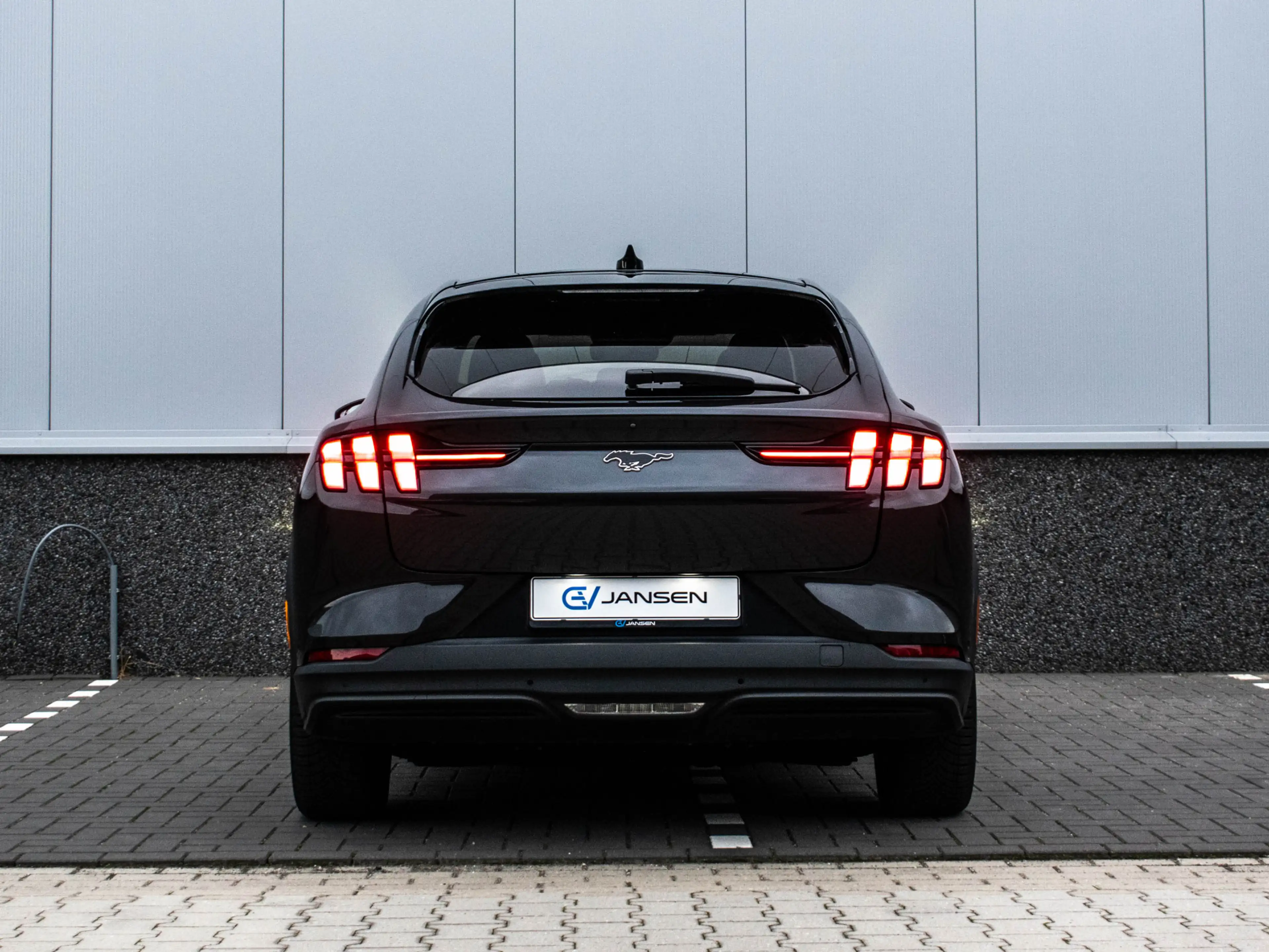 Ford Mustang Mach-E Extended RWD 98 kWh | SOH 95,8 | Pano | B&O | Memo — photo 6