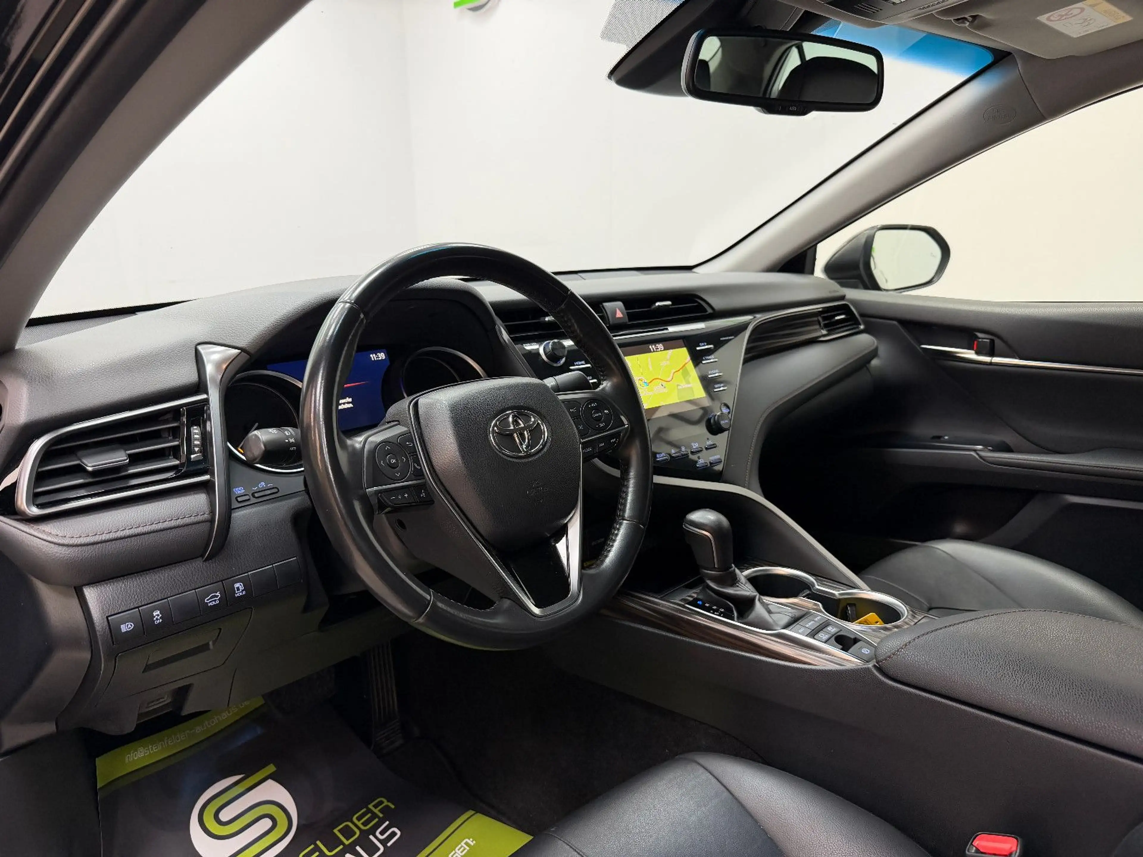 Toyota Camry Hybrid Executive/Navi/R-Kamera/Spurhalte/ — photo 9