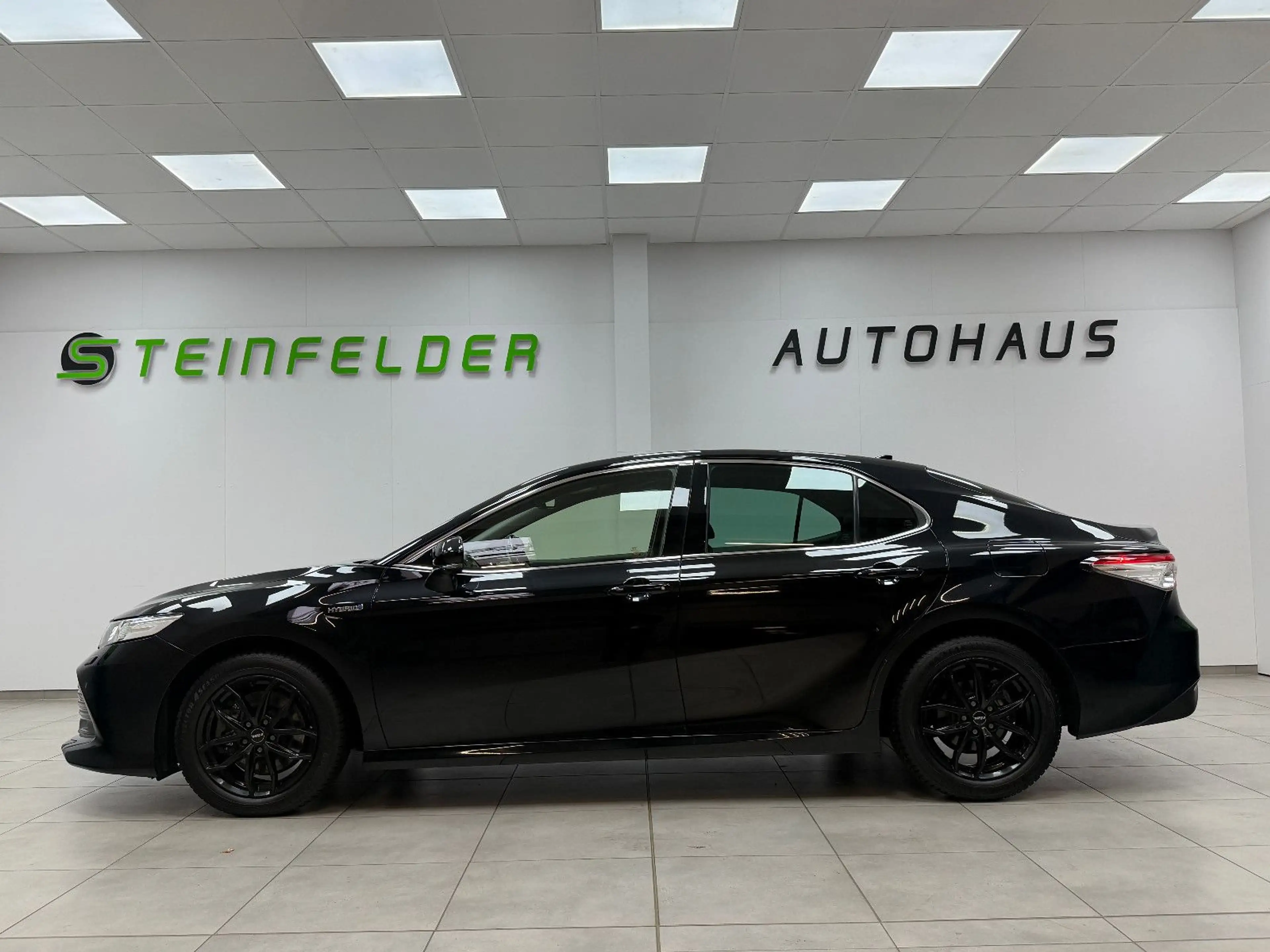 Toyota Camry Hybrid Executive/Navi/R-Kamera/Spurhalte/ — photo 4