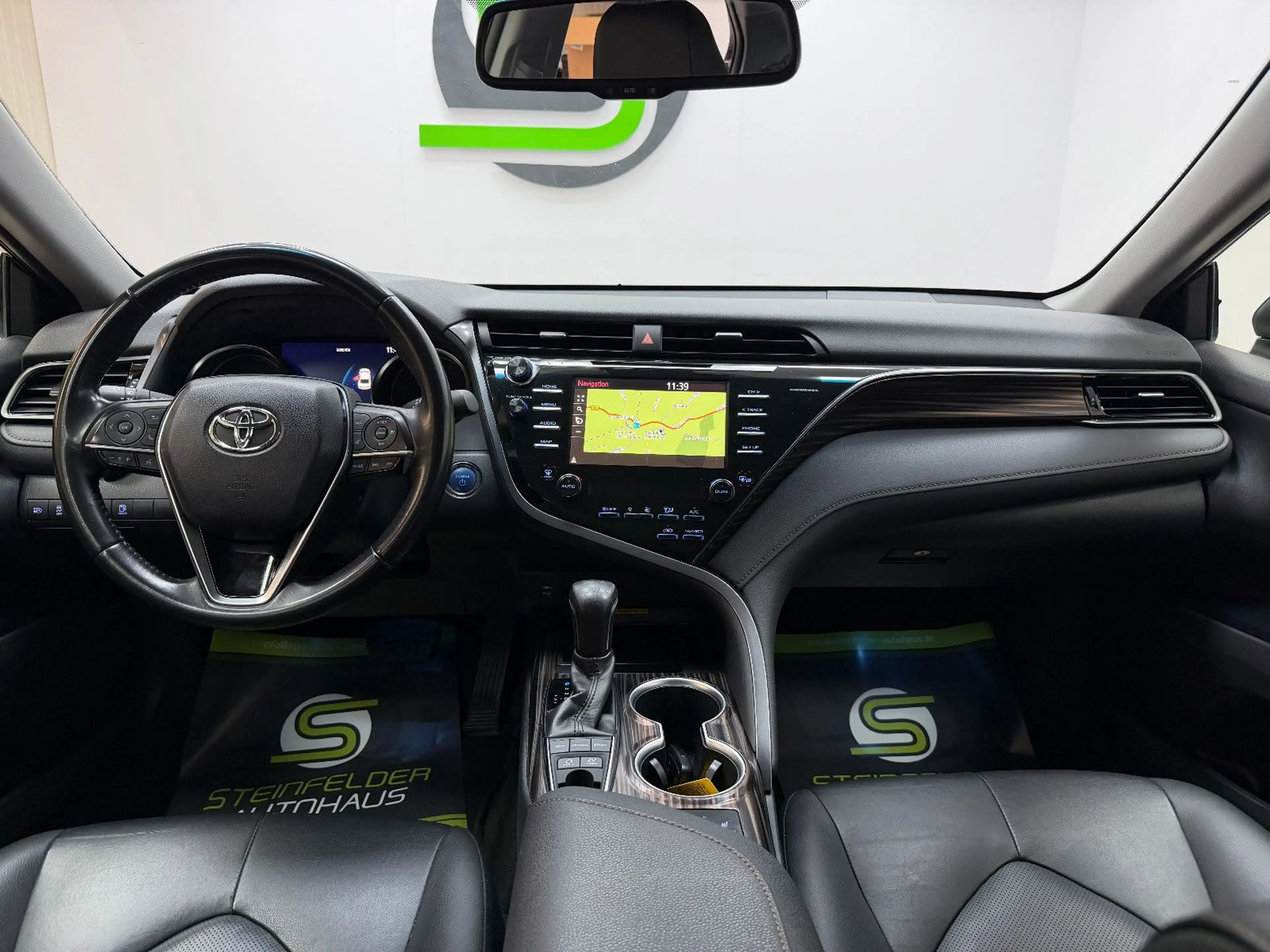 Toyota Camry Hybrid Executive/Navi/R-Kamera/Spurhalte/ — photo 13
