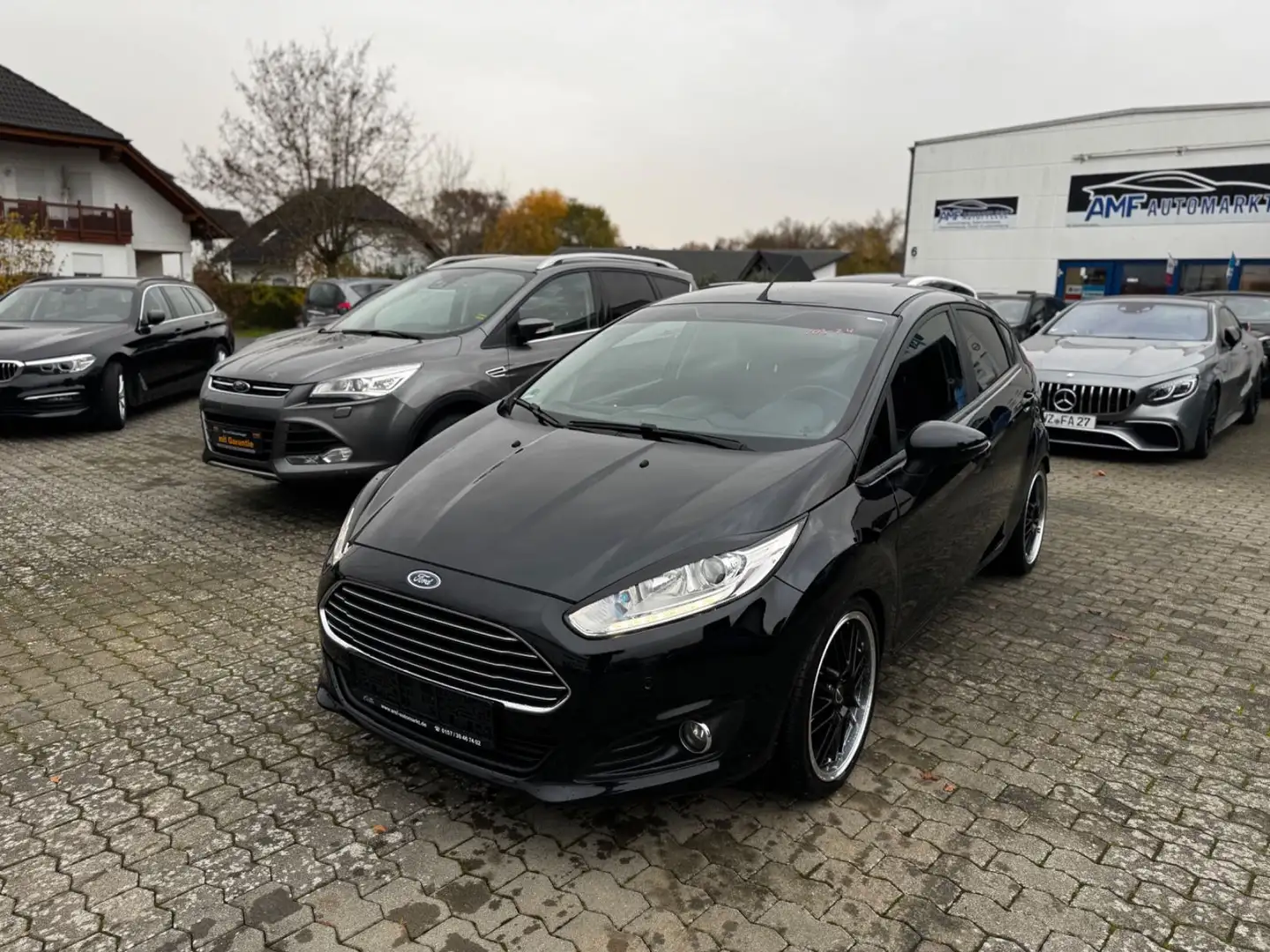 Ford Fiesta Trend 1.0 EcoBoost Navi Sitzheizung 2Hand Noir - 1