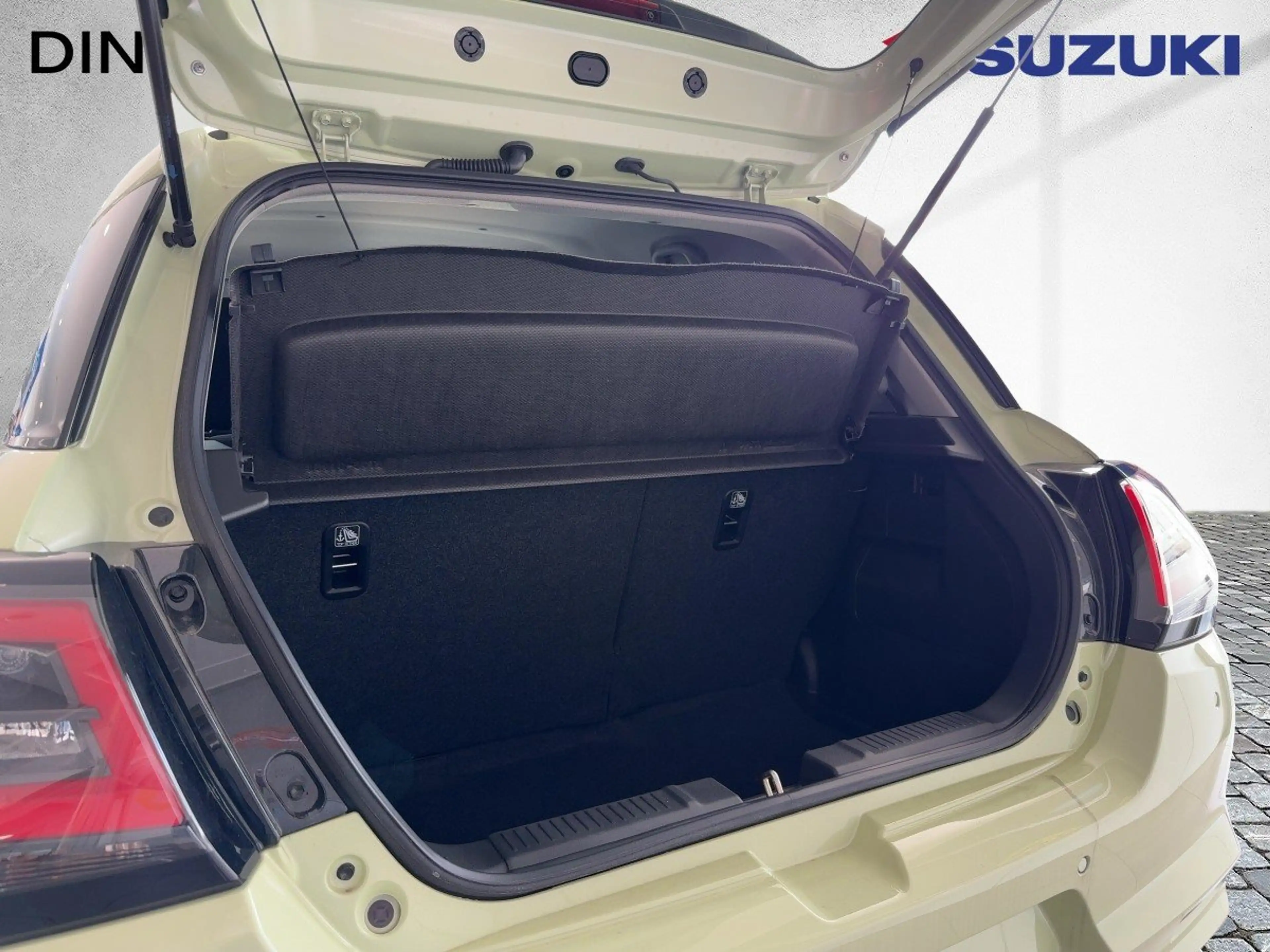 Suzuki Swift Comfort+ (MT) *bis zu 8 Jahre Garantie* — photo 7