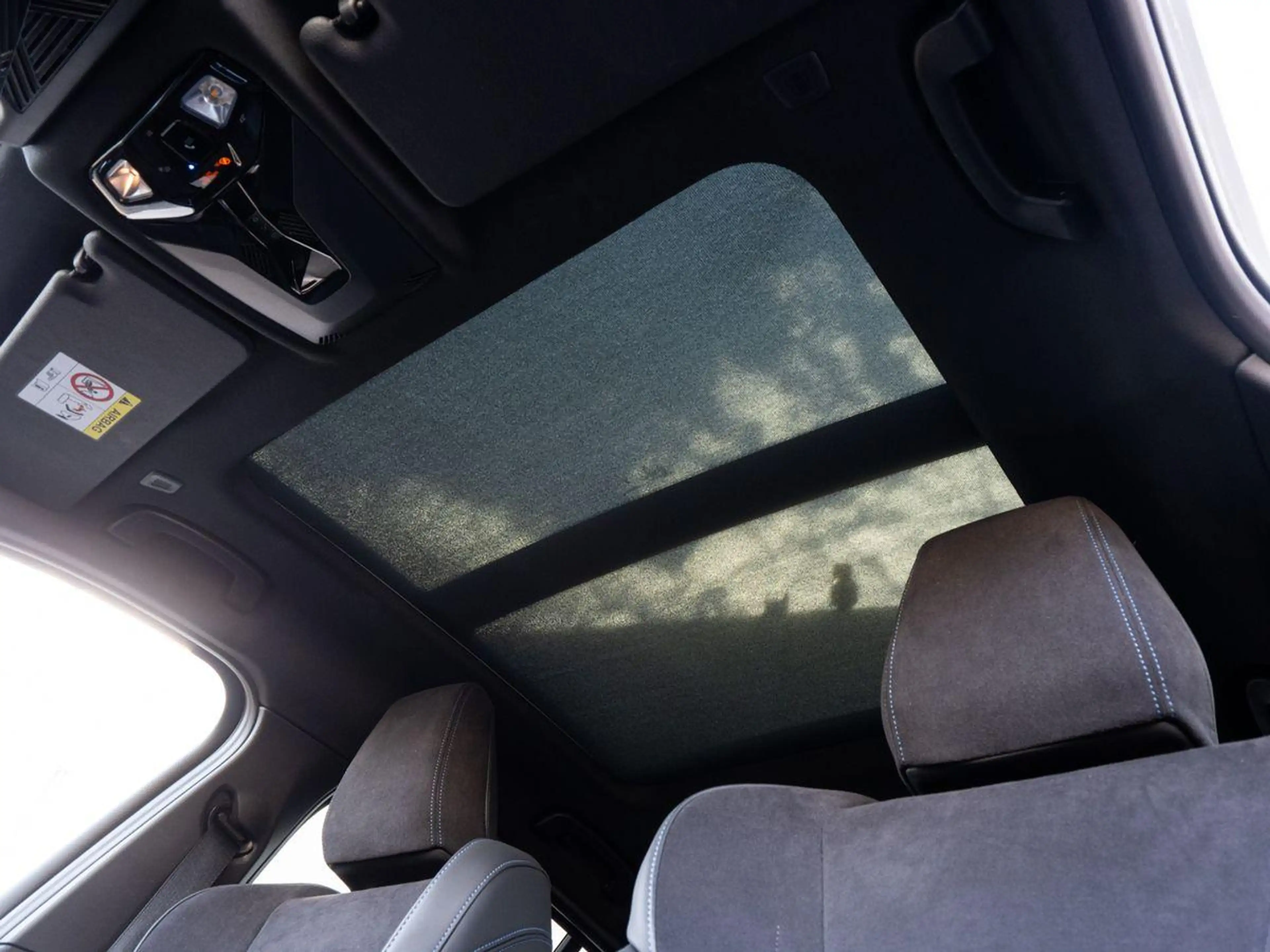 BMW 120 M-Sport AHK PANO AdLED KoZg SHZ SpieglP ParkA — photo 14