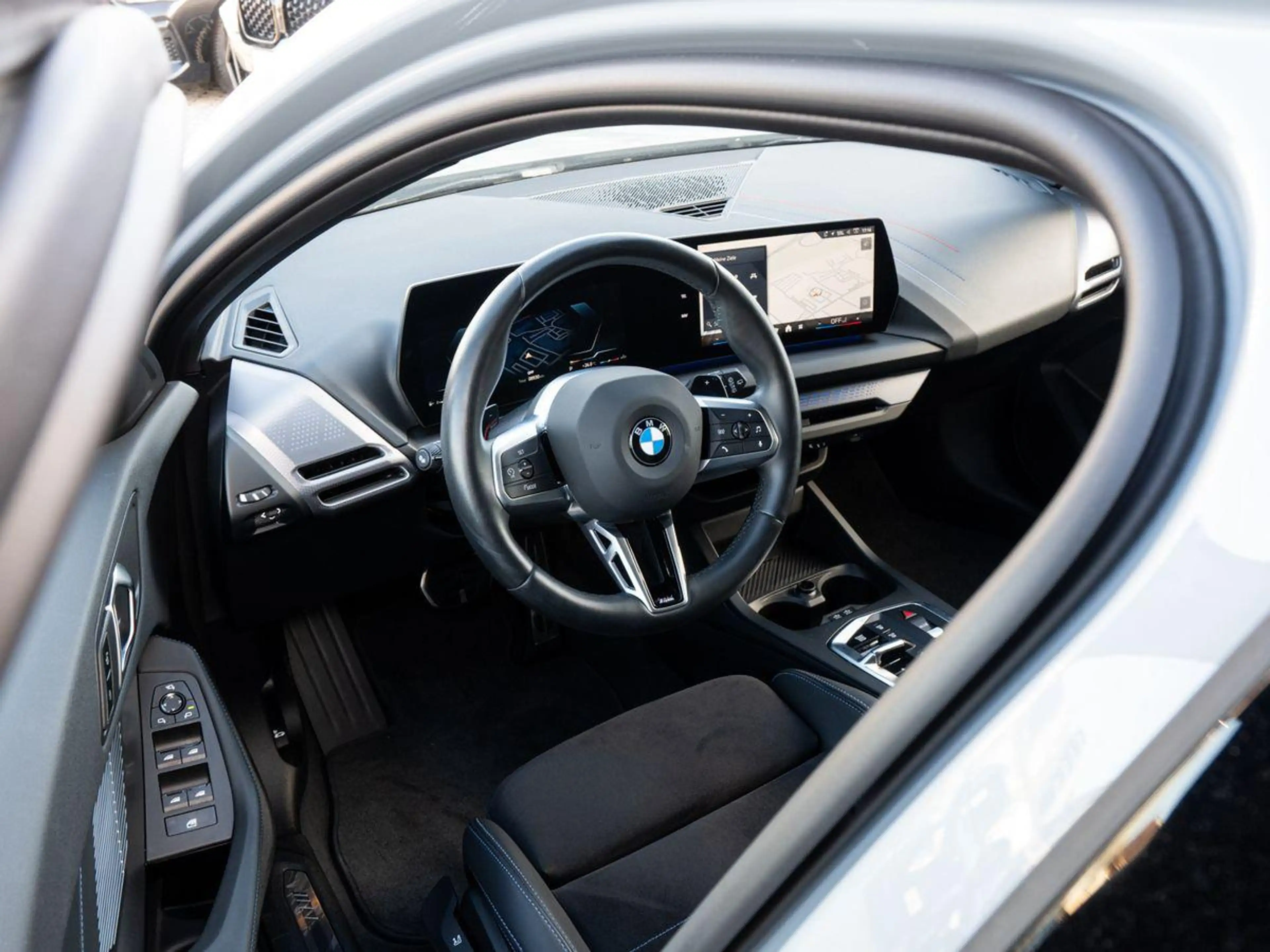BMW 120 M-Sport AHK PANO AdLED KoZg SHZ SpieglP ParkA — photo 11