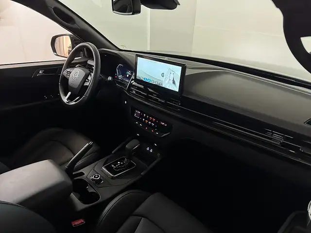 KGM Musso Grand 2.2 e-XDI 4WD Black Edition Aut. MWST/AHK... Ansicht 21