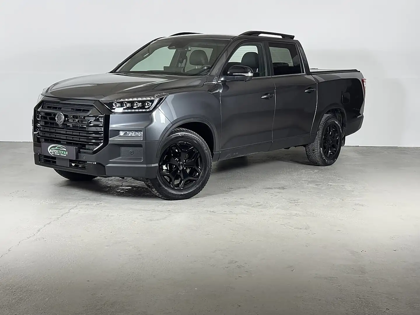 KGM Sonstige Musso Grand 2.2 e-XDI 4WD Black Edition Aut. MW... Grau - 2