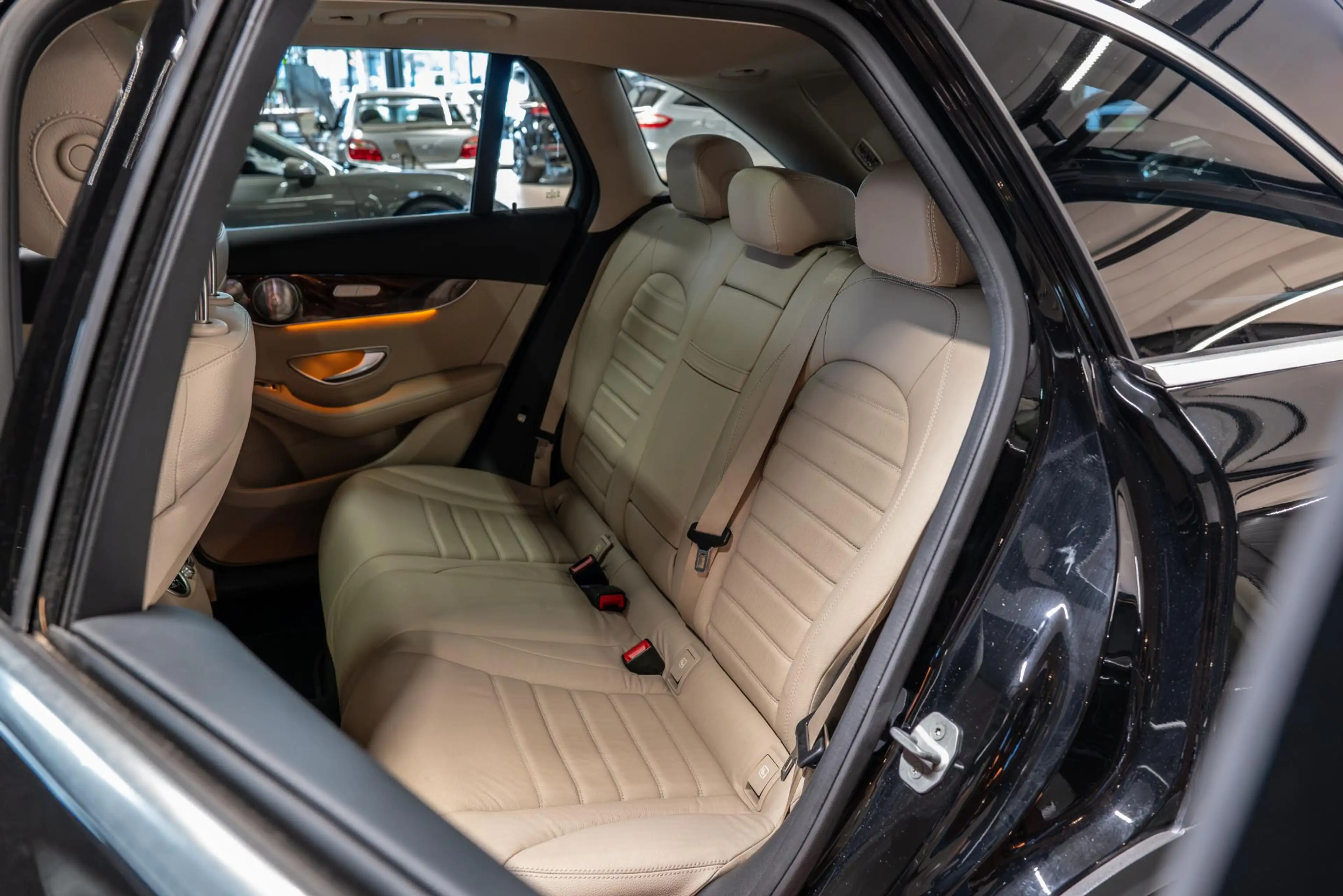 Mercedes-Benz GLC 250 4MATIC Prestige AMG | Pano | Burmester — photo 4