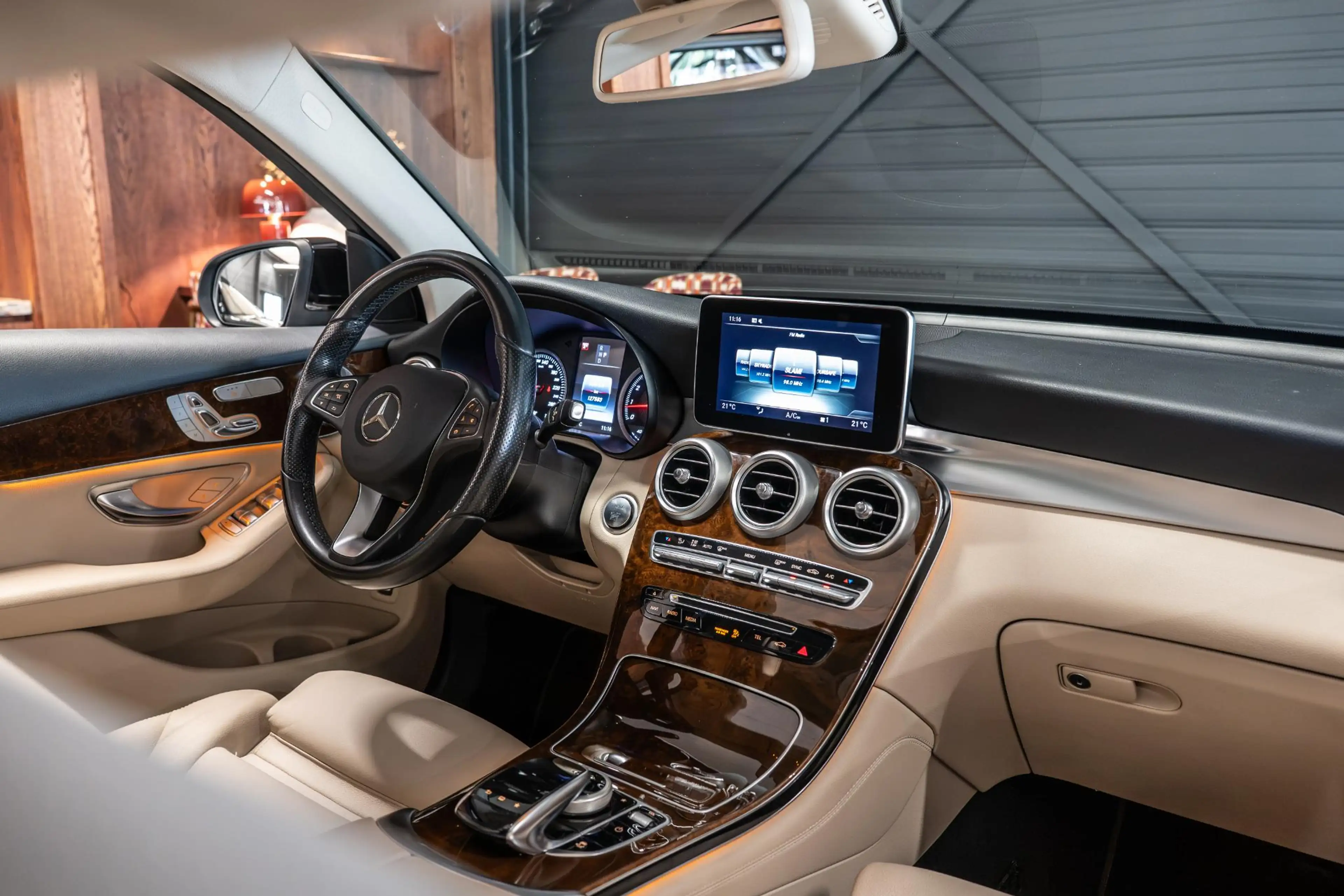 Mercedes-Benz GLC 250 4MATIC Prestige AMG | Pano | Burmester — photo 7
