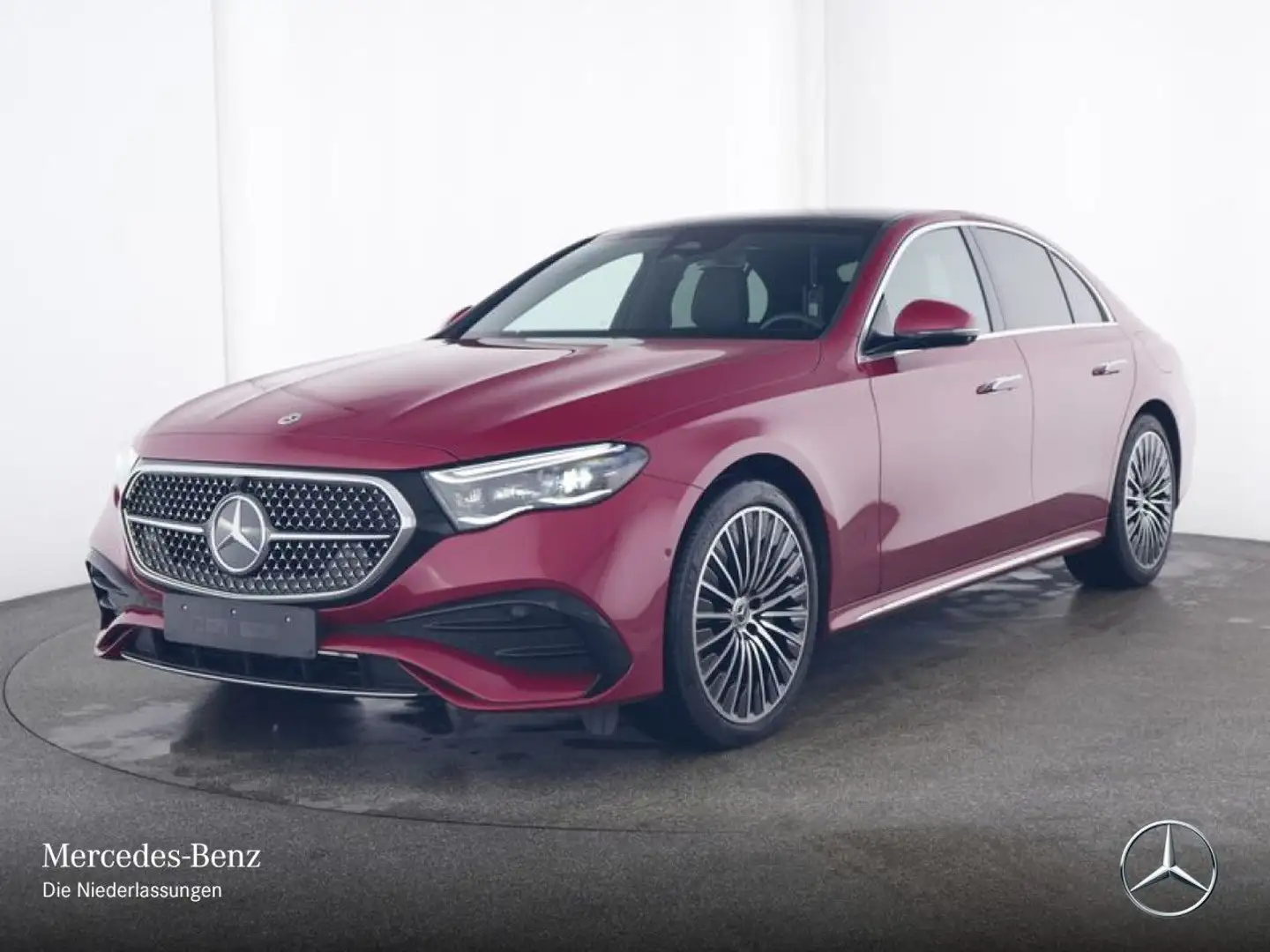 Mercedes-Benz E 300 e 4M Hybrid AMG 360° Pano Burmester Distr. Rot - 2