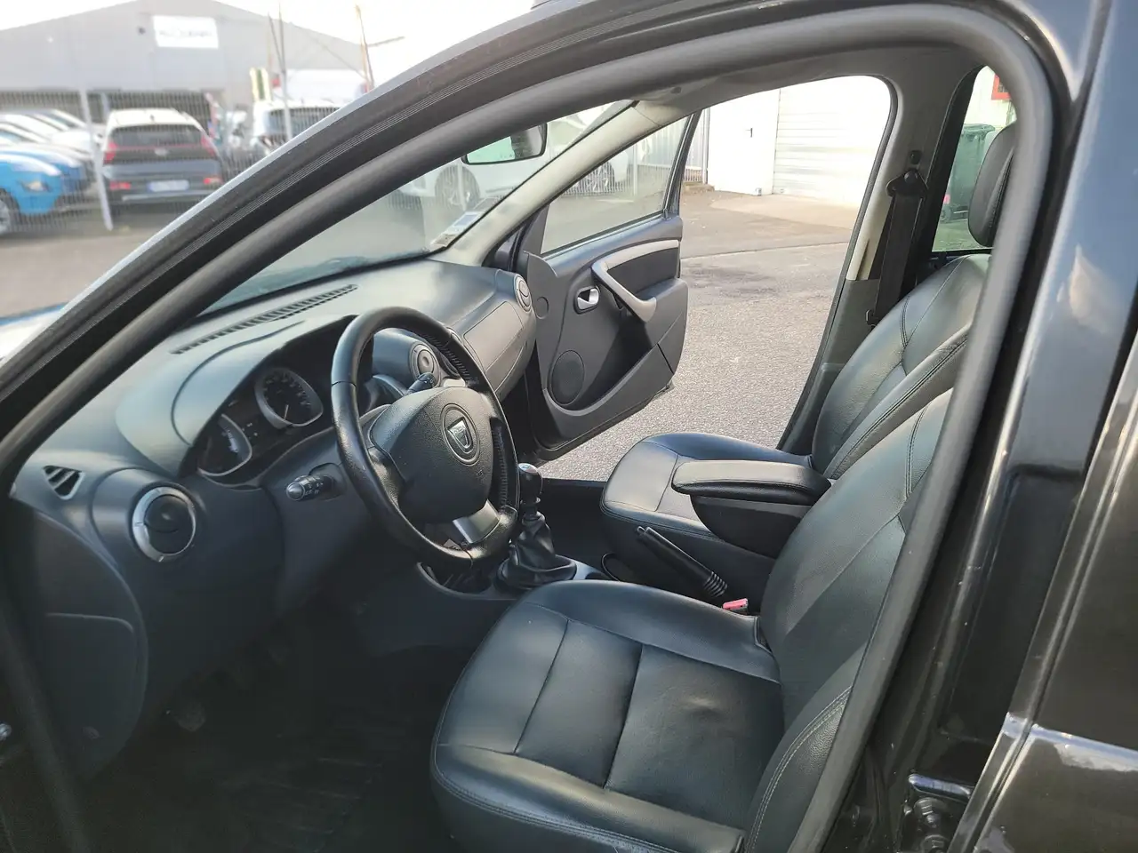 Dacia Duster — photo 8