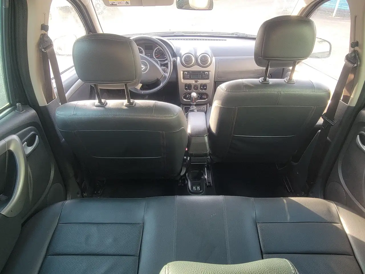 Dacia Duster — photo 6