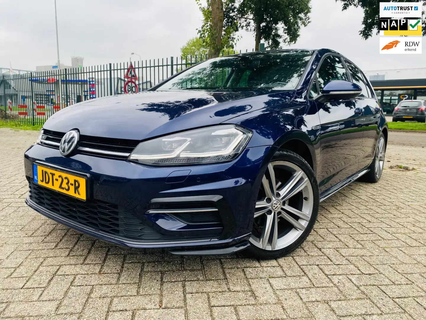 Volkswagen Golf 1.0 TSI Highline R-Line Virtueel Cruise Navi Stoel Bleu - 1
