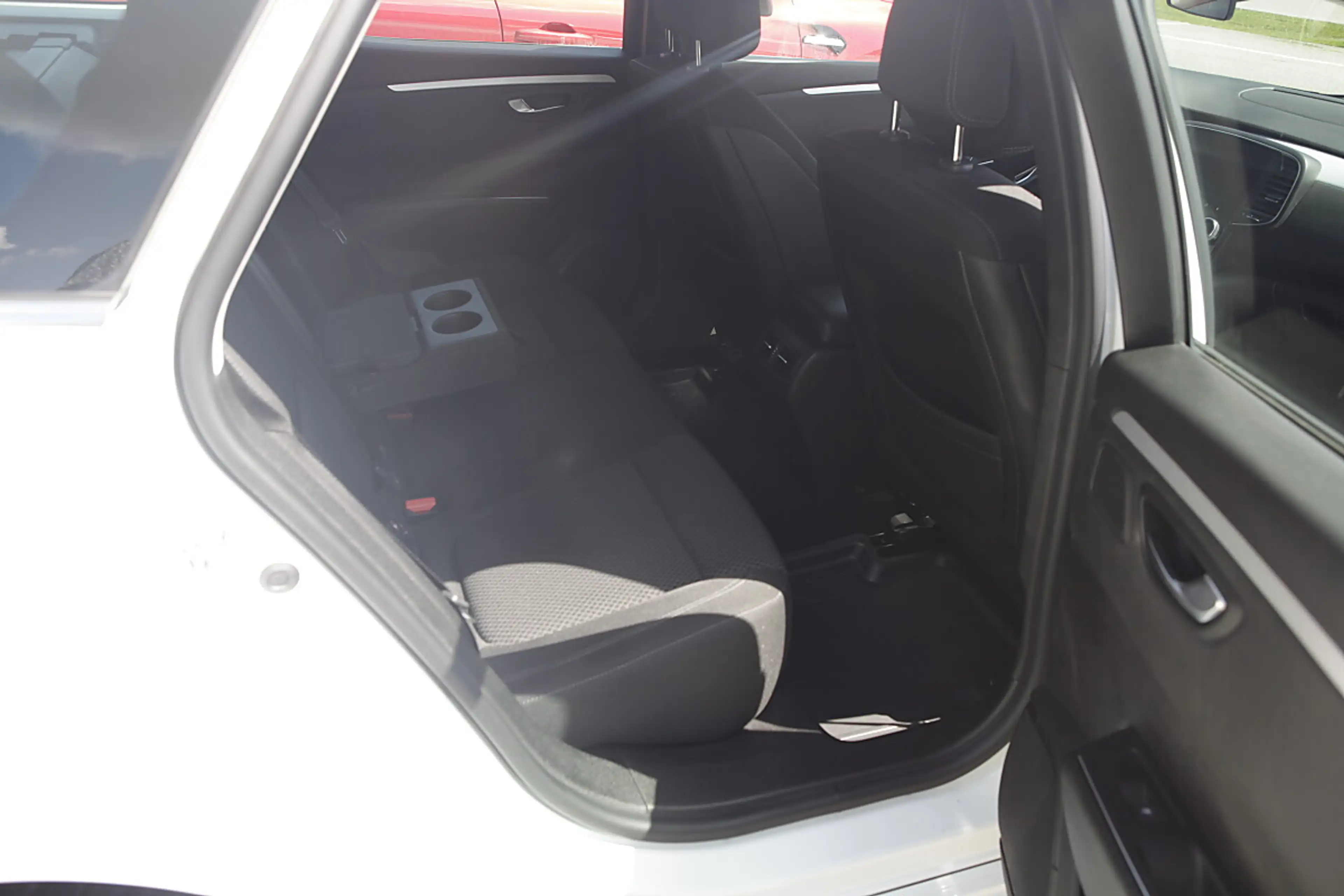 Renault Talisman Grandtour Zen Blue dCi 120 — photo 7
