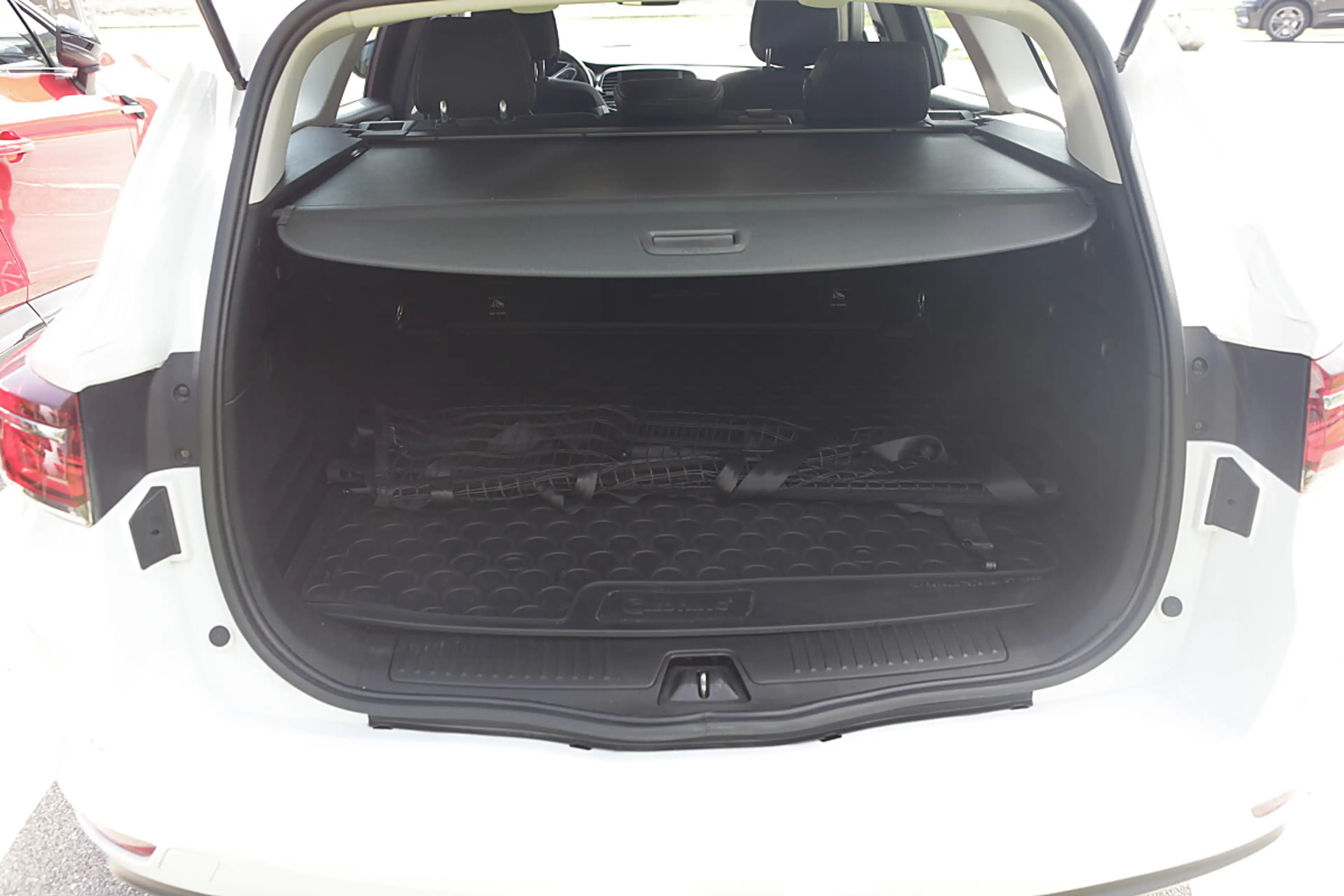Renault Talisman Grandtour Zen Blue dCi 120 — photo 5