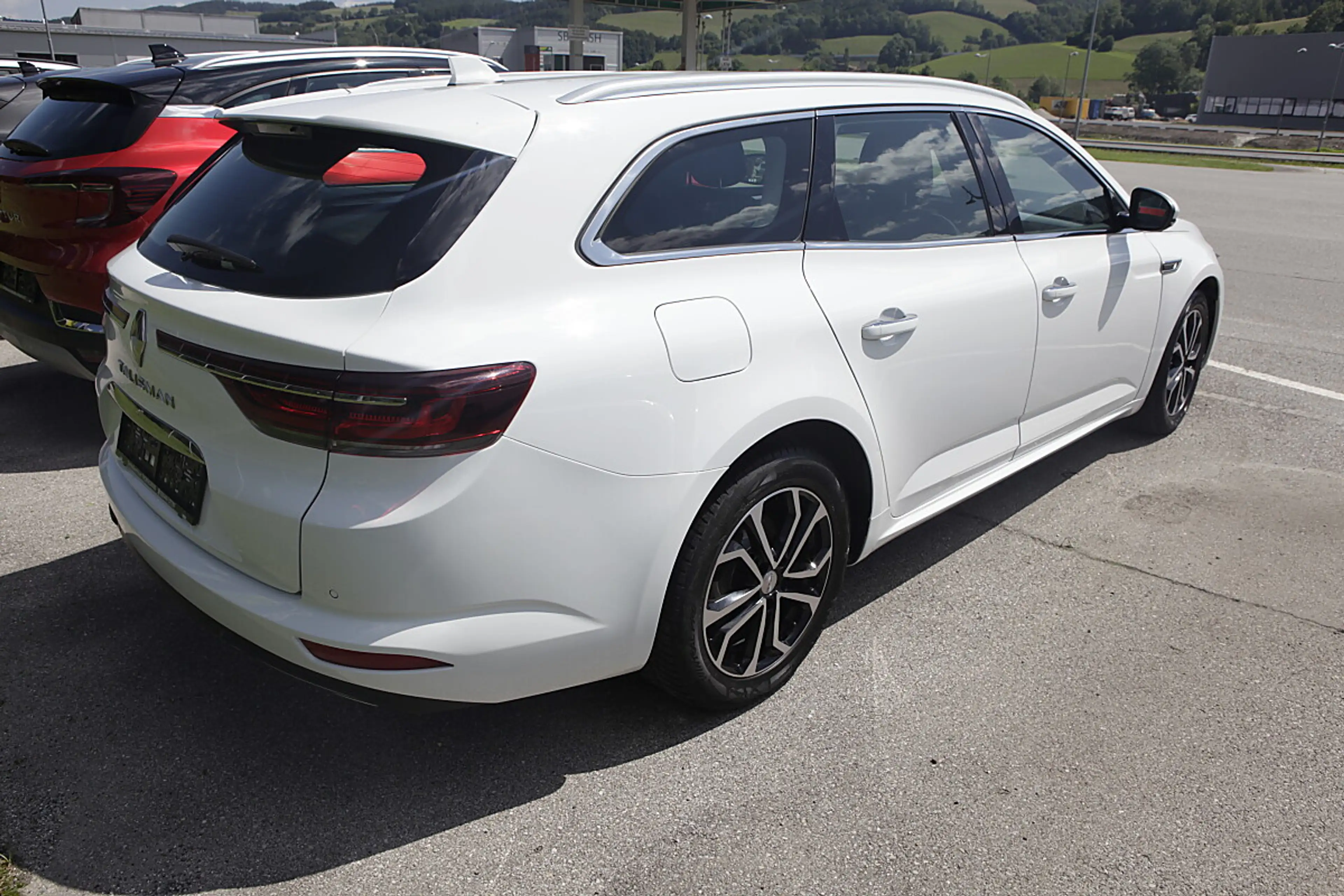 Renault Talisman Grandtour Zen Blue dCi 120 — photo 4