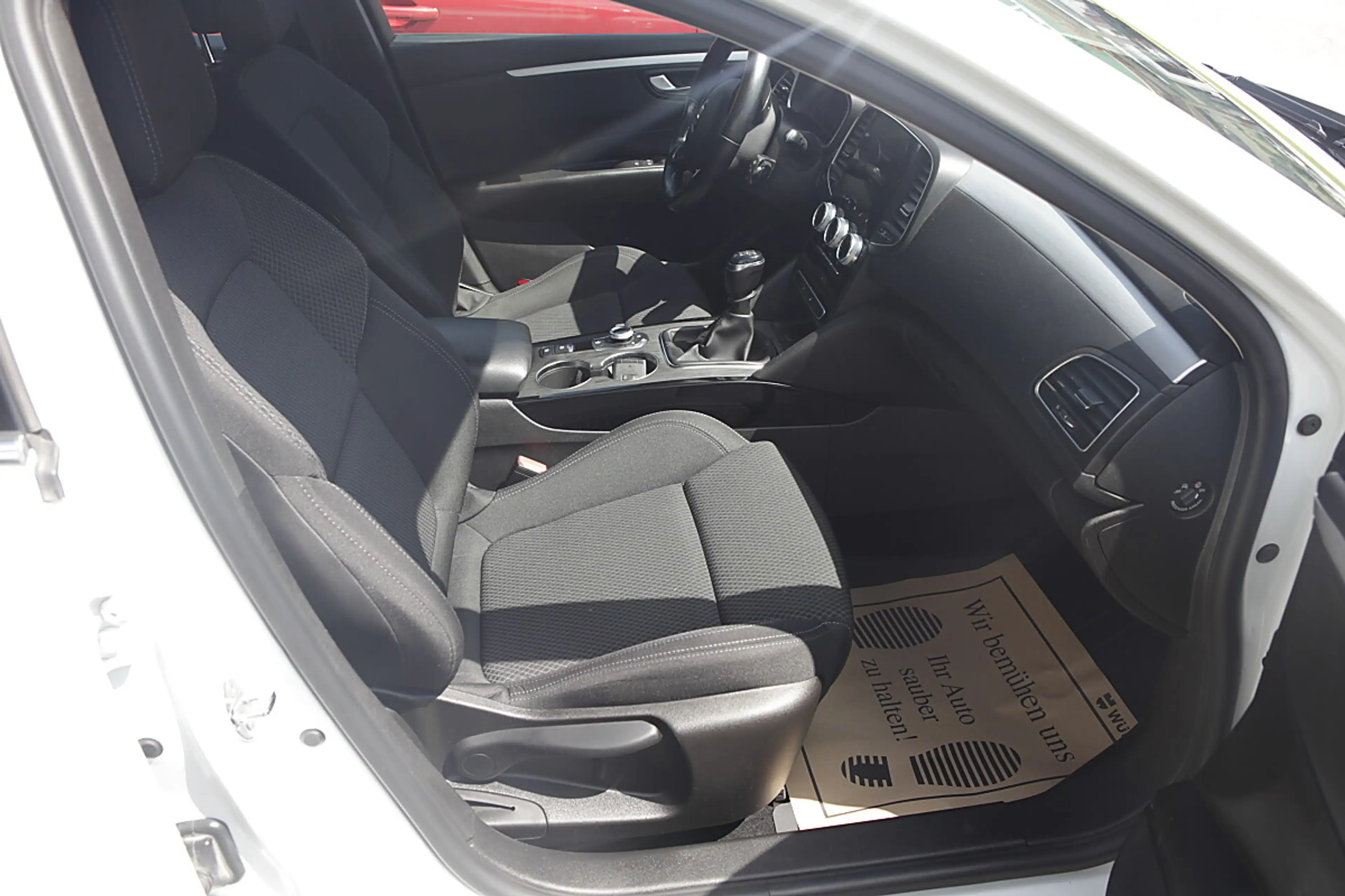 Renault Talisman Grandtour Zen Blue dCi 120 — photo 6