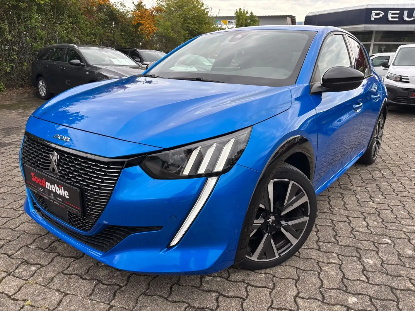 Peugeot 208 PureTech 130 EAT8 GT Blau - 1