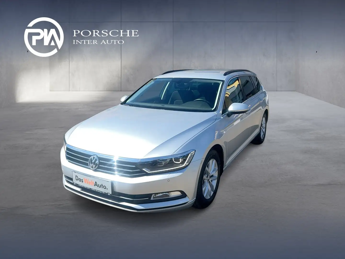 Volkswagen Passat Variant Comfortline TDI SCR DSG Silber - 1