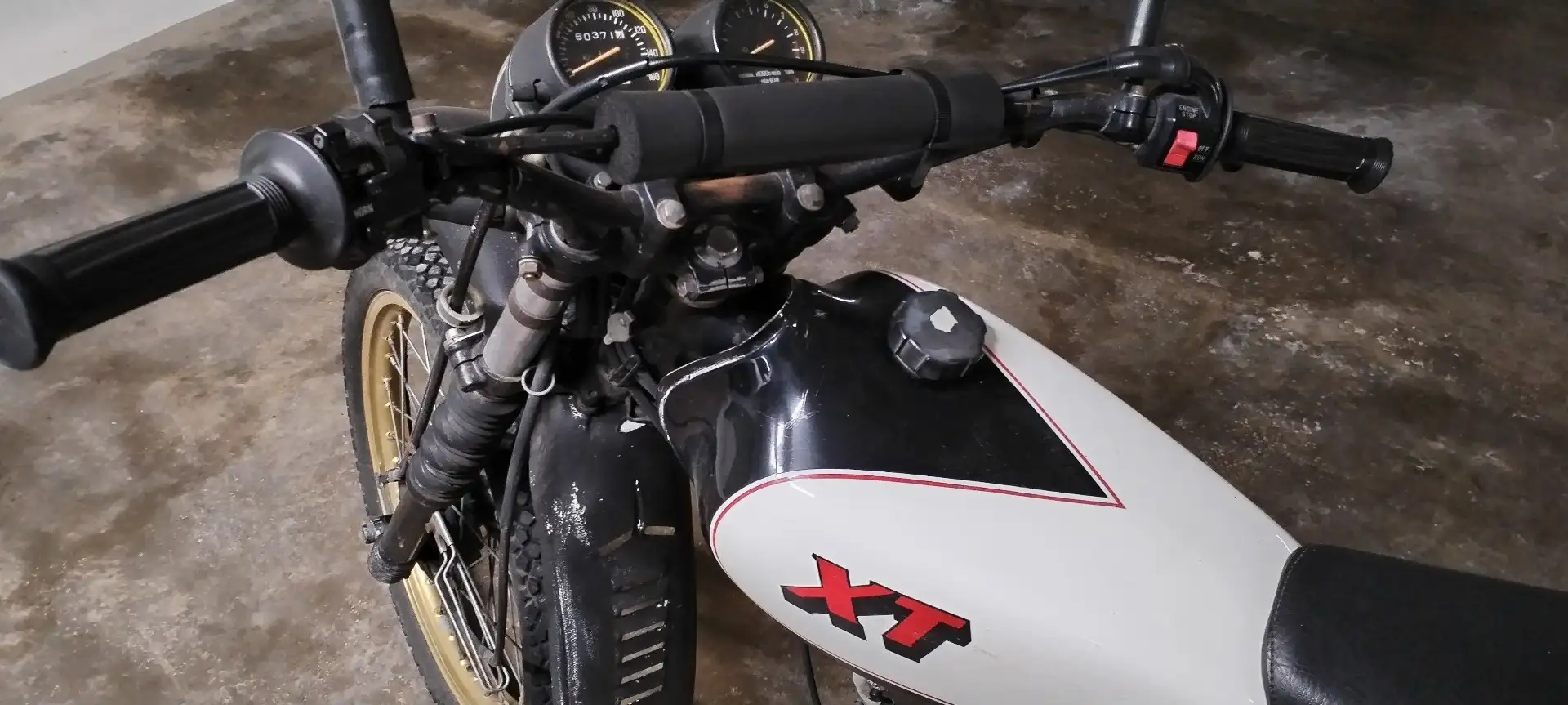 Yamaha XT 250 Siyah - 1