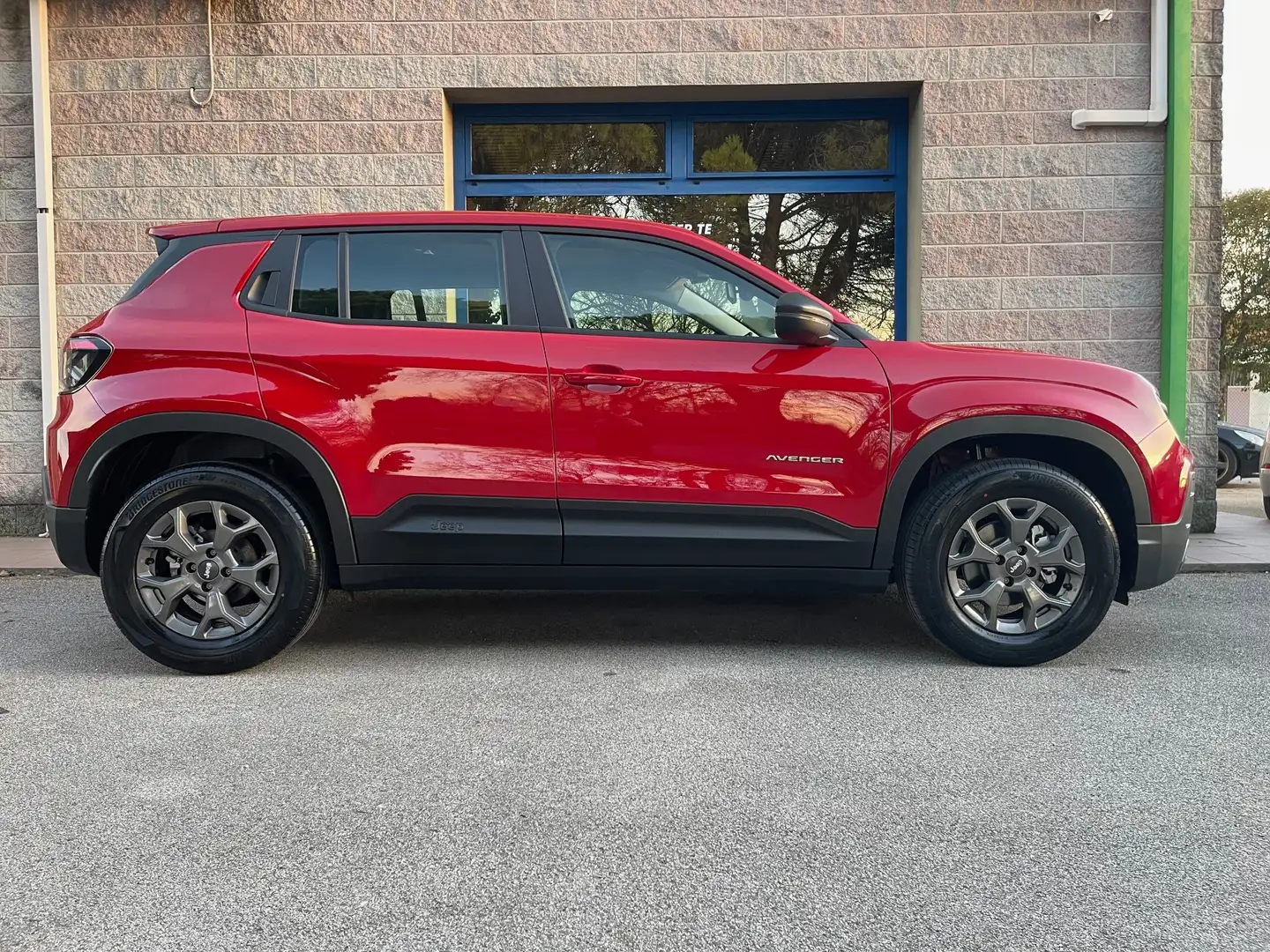 Jeep Avenger 1.2 100CV TURBO KM-0 PRONTA CONSEGNA Rosso - 2