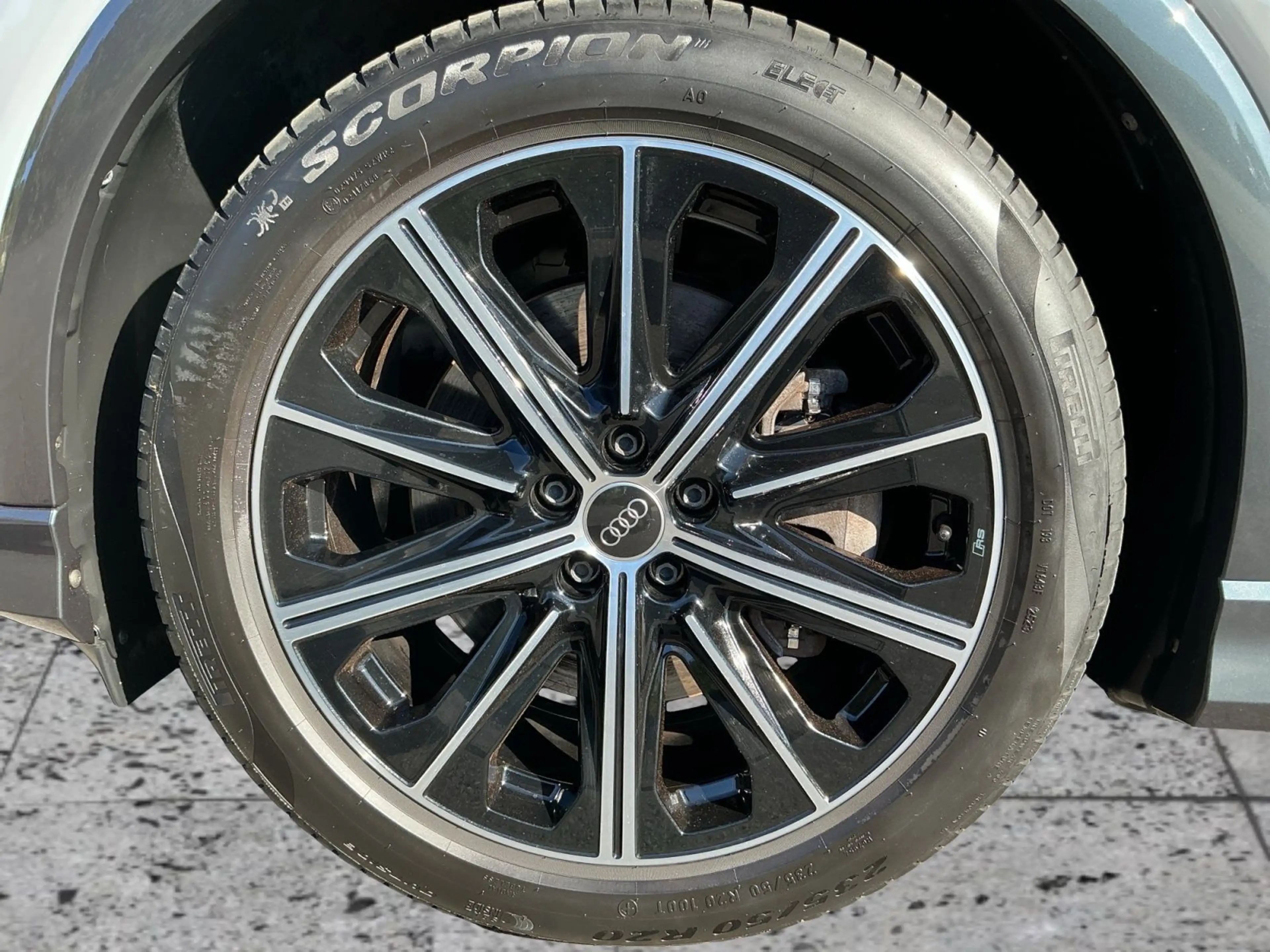 Audi Q4 e-tron 40 S-LINE MATRIX+NAVI+HuD+RFK+ACC+20" — photo 8